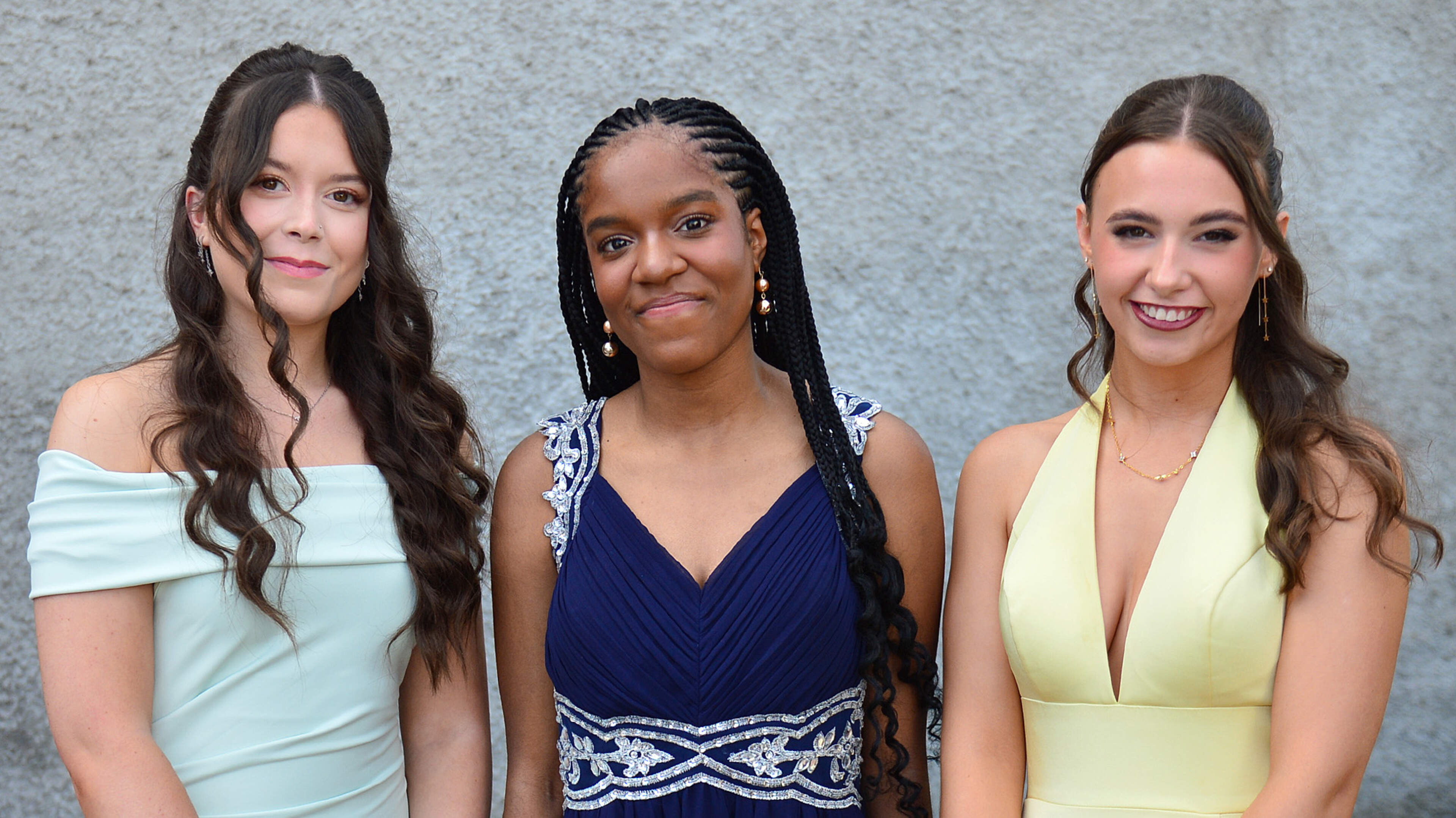 See photos as Colaiste Rís Class of 2026 celebrate their Debs ball