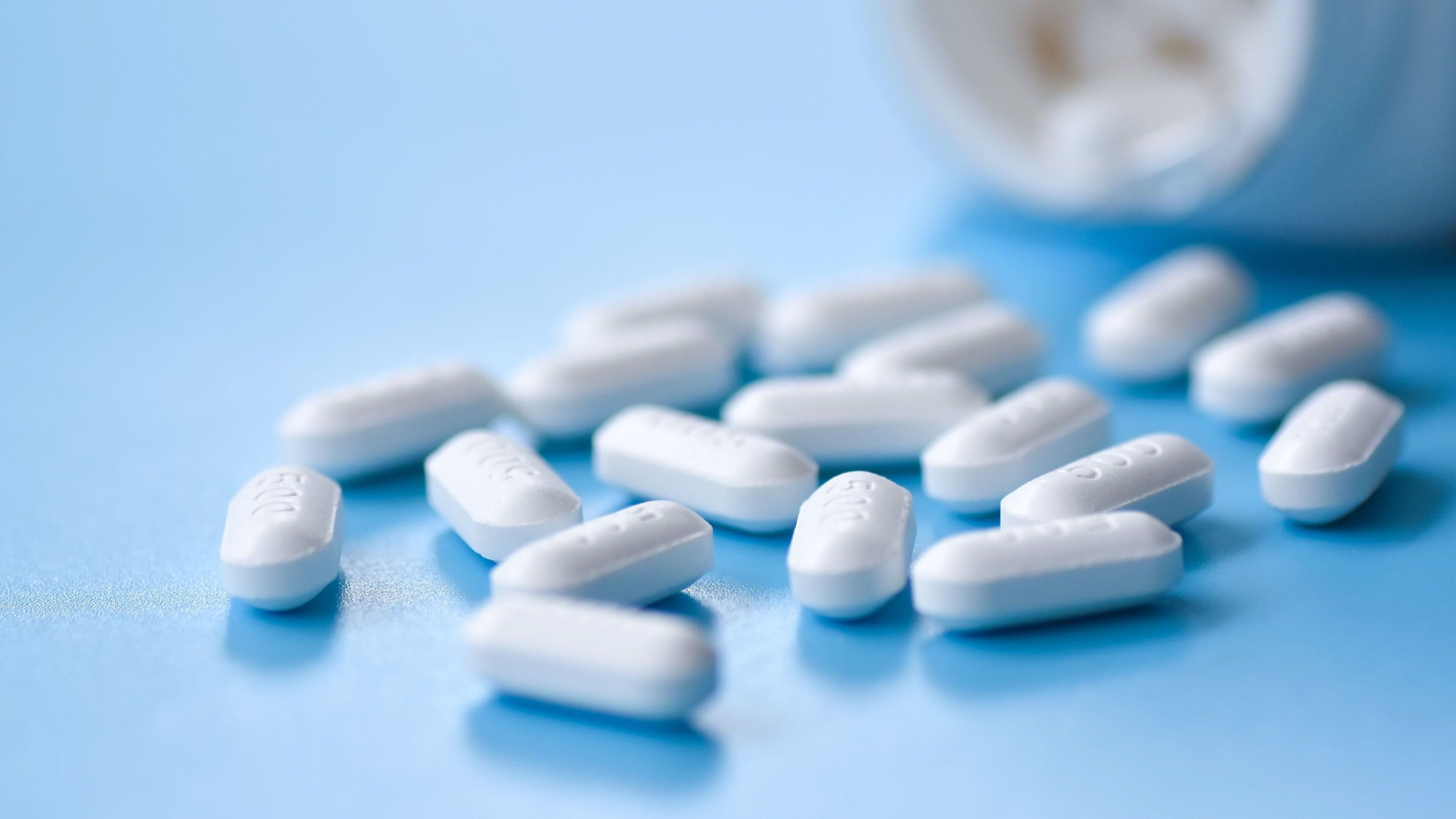 Common painkiller can increase risk of sunburn, health watchdog warns