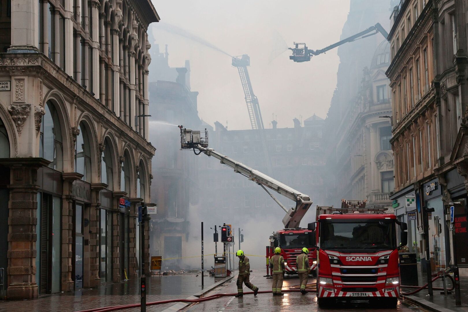 Scotland's busiest rail station shut for a second day after fire at vape  shop | Irish Independent