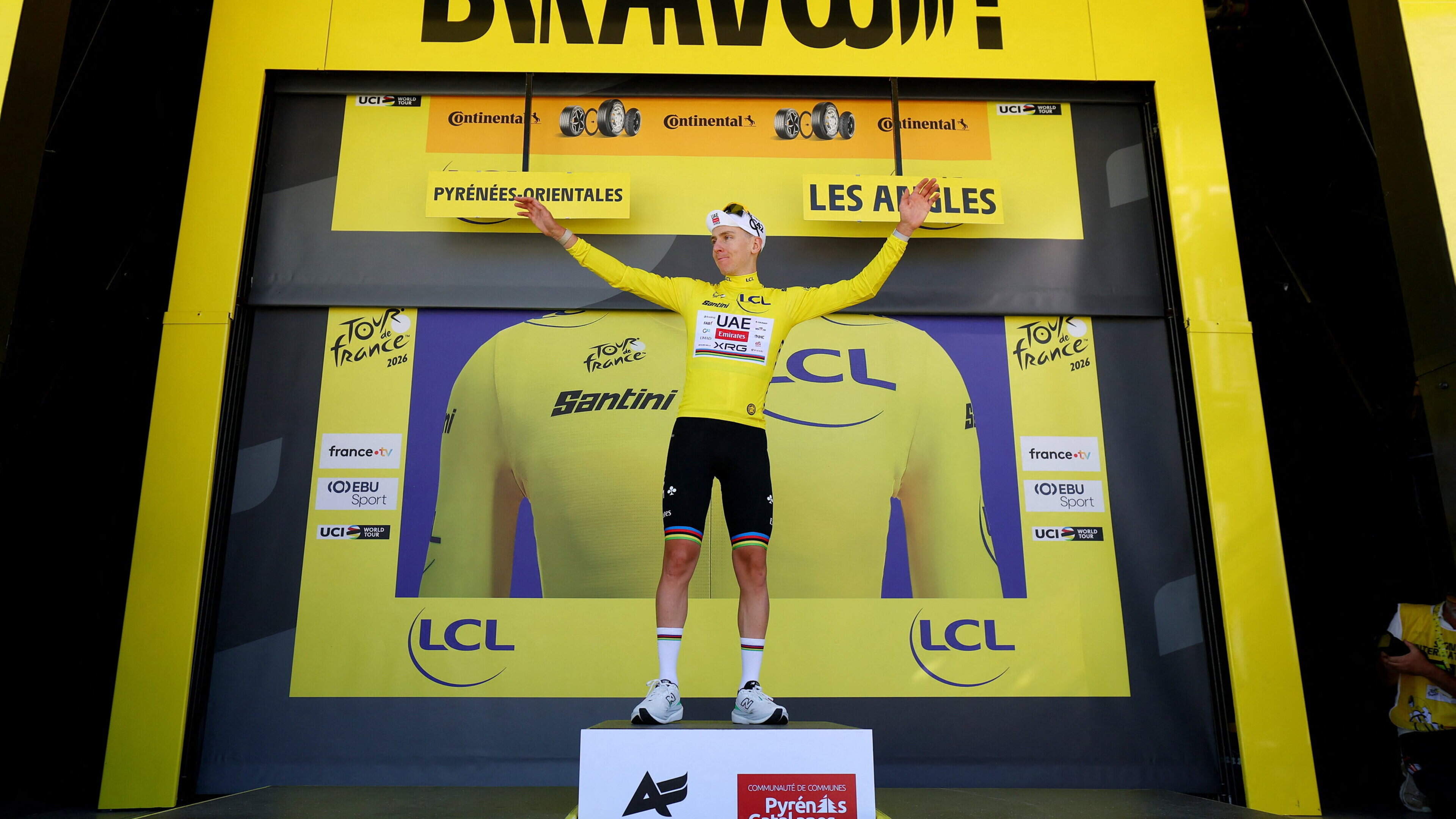 Tadej Pogacar takes Tour de France yellow jersey from Jonas Vingegaard after stage three victory