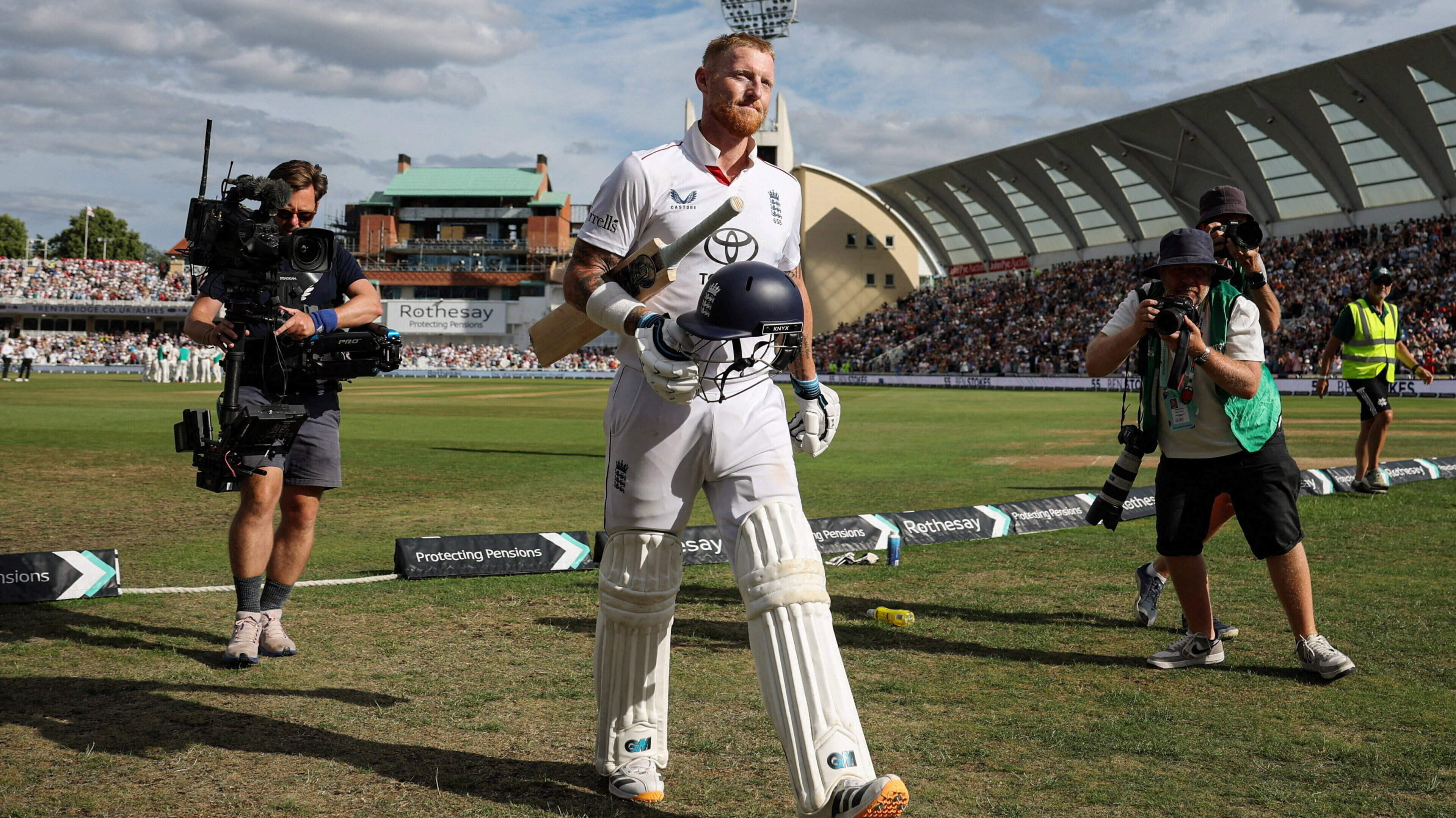 Ben Stokes shocks cricket world by announcing international retirement during Test