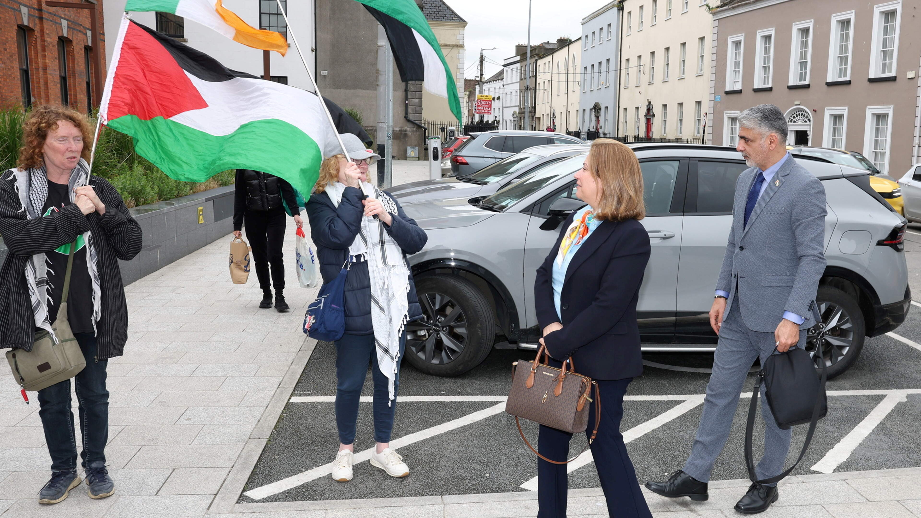 Drogheda welcomes Palestinian ambassador to Ireland