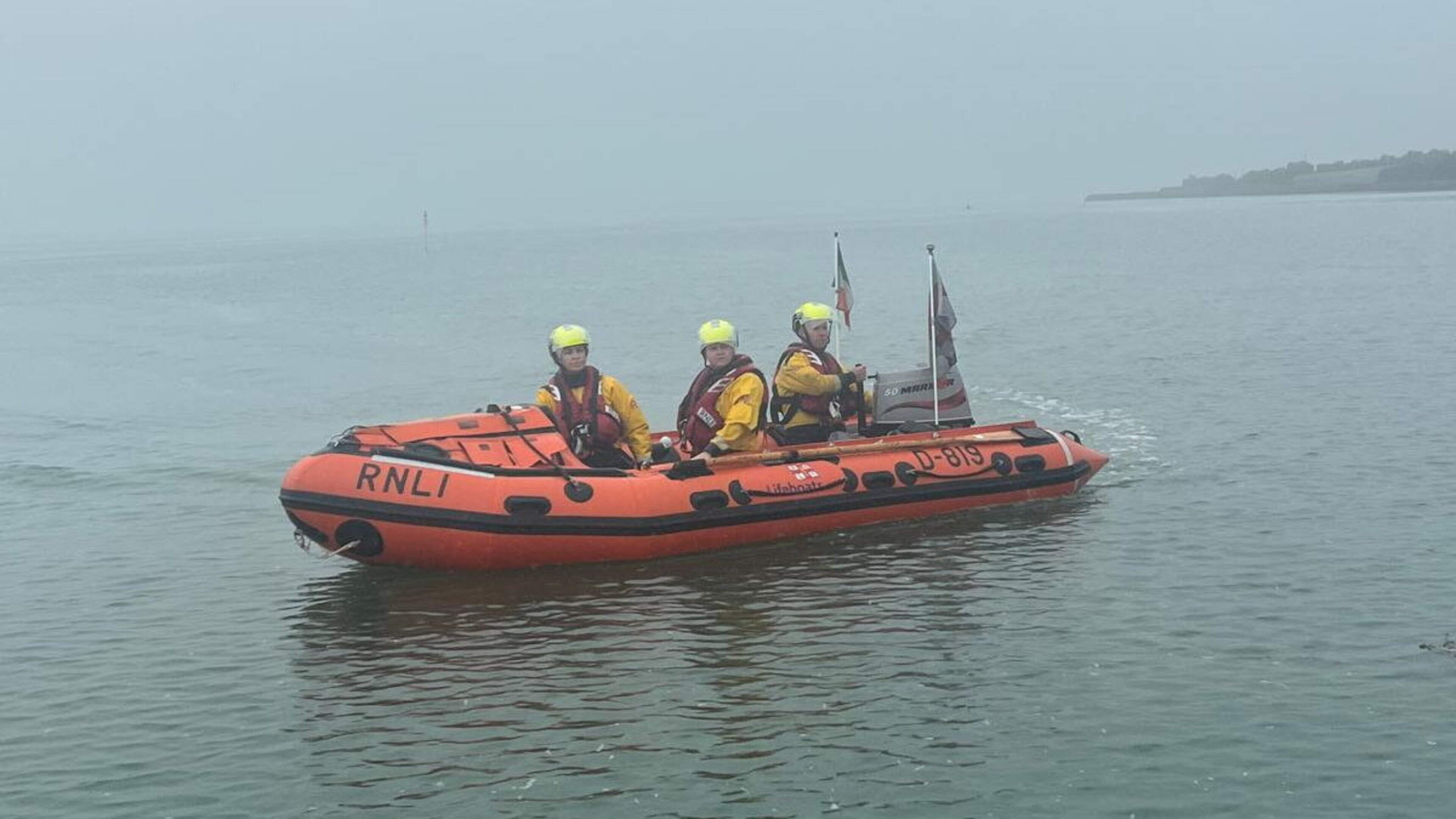 Fethard RNLI rescues two swimmers in difficult conditions