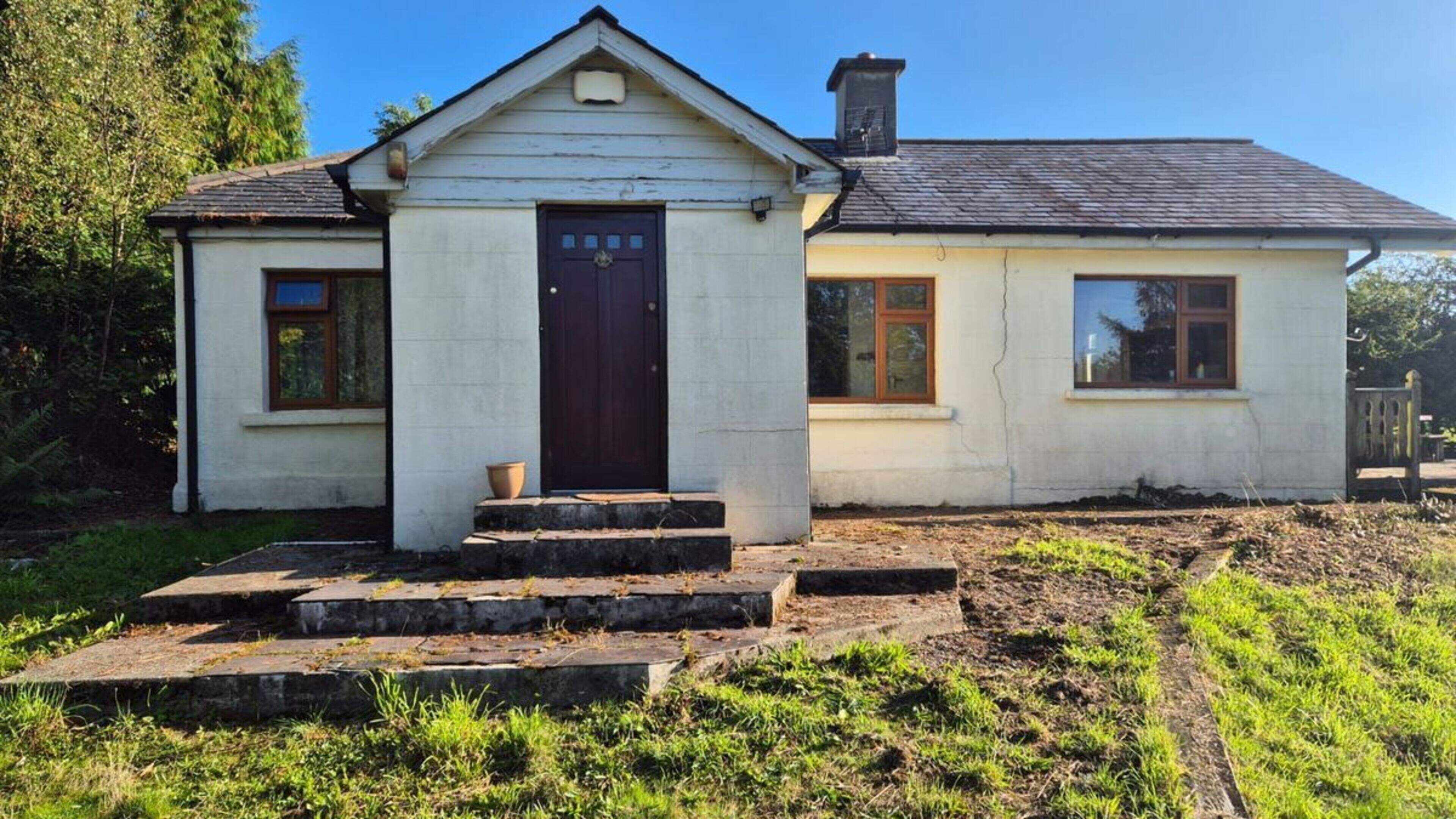 See inside Wicklow cottage which with some love and care would make ideal family home