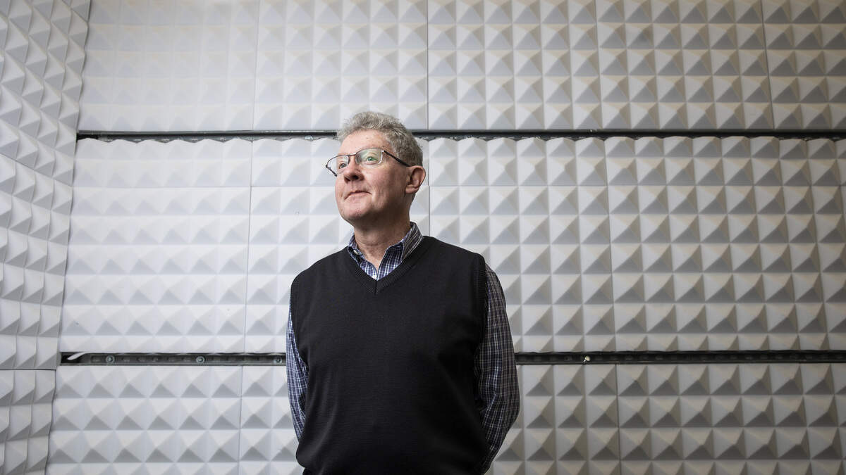 Cork professor awarded prestigious Faraday Prize for quantum physics