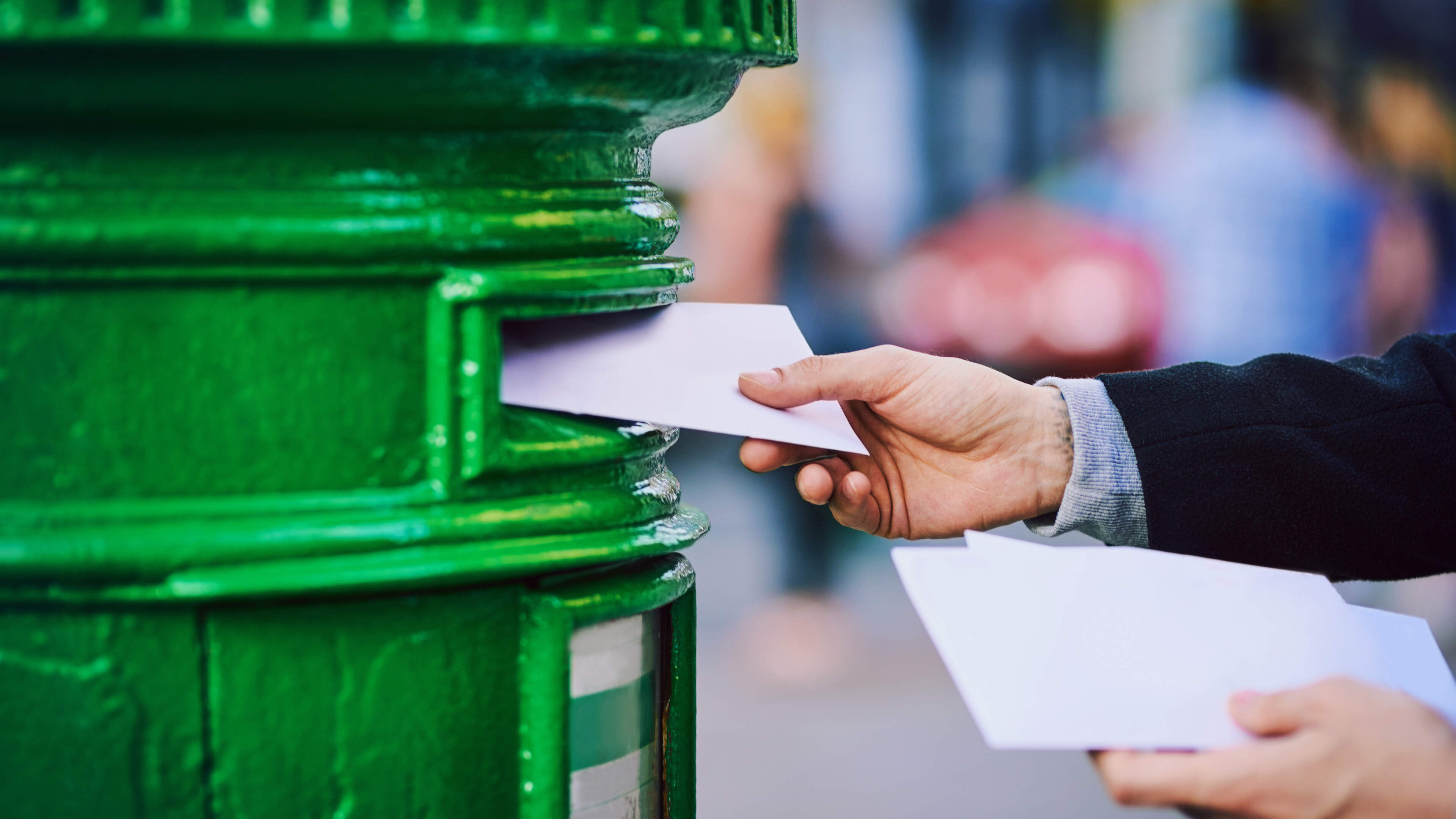 An Post next-day delivery rates plunged last year as it falls further behind official targets