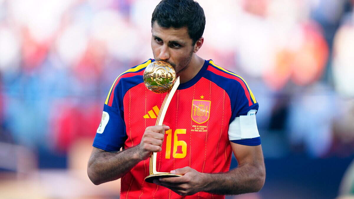 Barcelona join race to sign Rodri — how will that impact Manchester City's transfer plans?