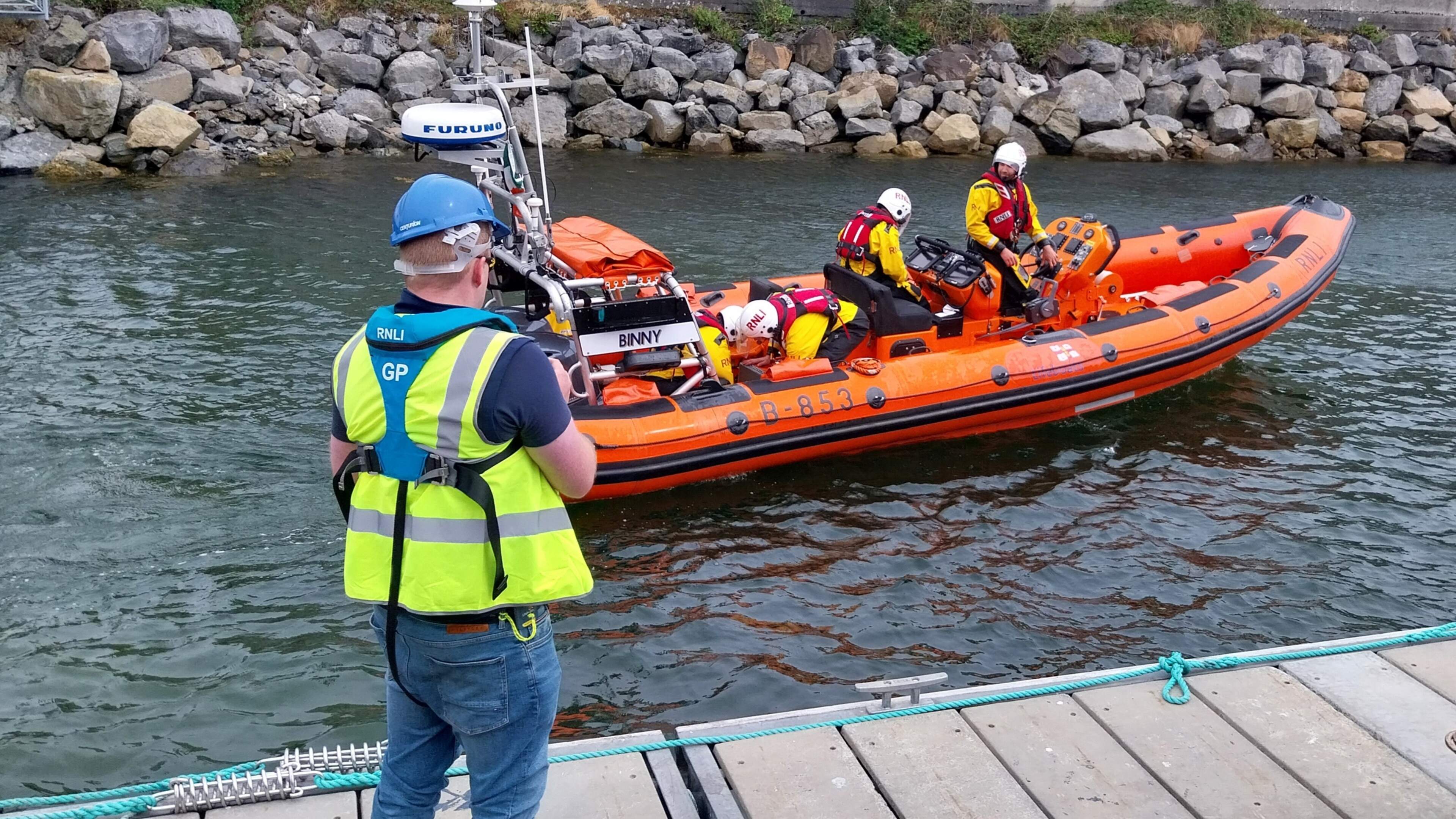RNLI crew rescues sailor from boat aground and taking on water in Galway Bay — ‘There was no time to waste’