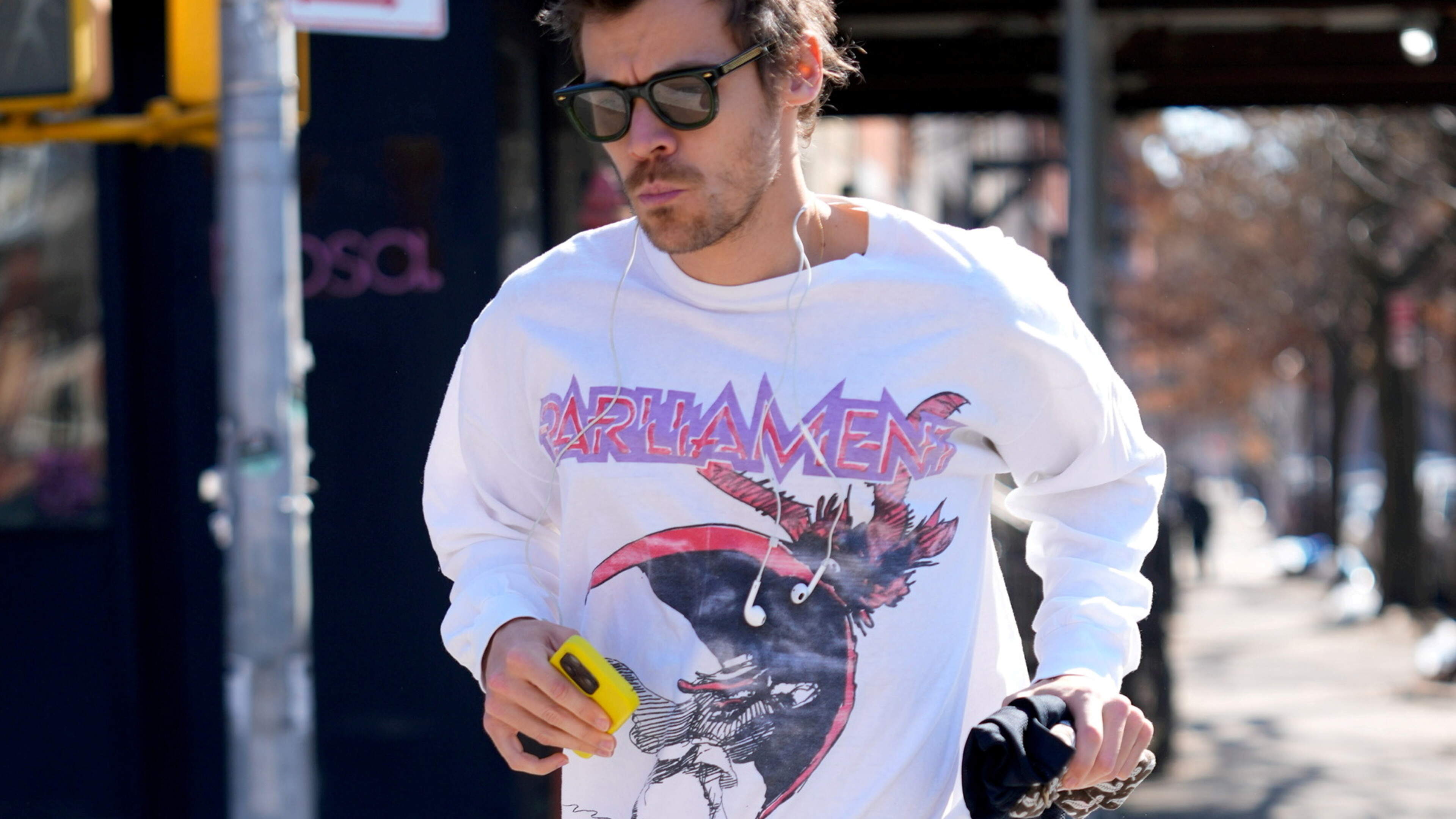 Run Direction: Harry Styles spotted jogging to his own Wembley show
