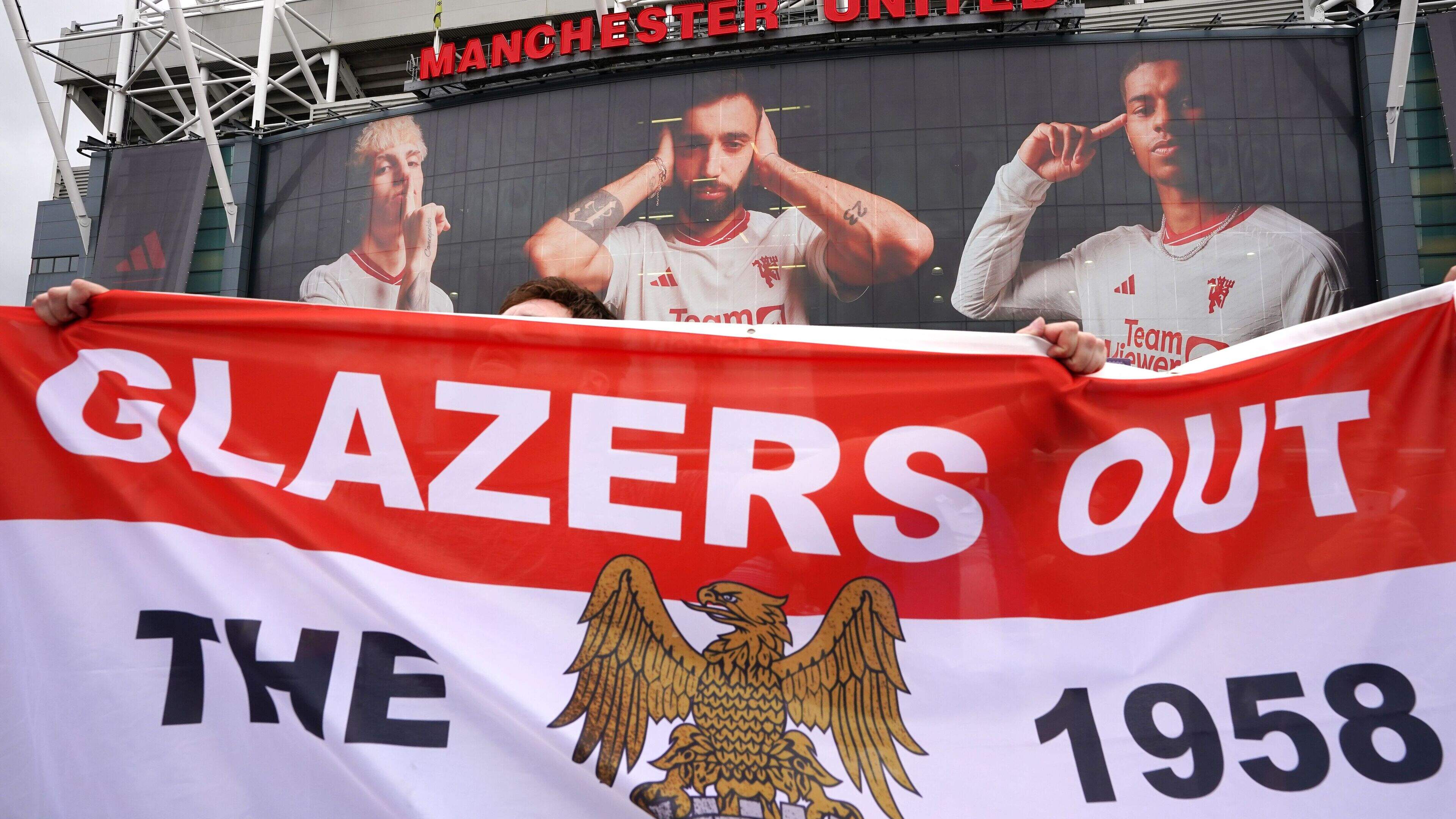 Glazer family members debate sale of stake in Manchester United