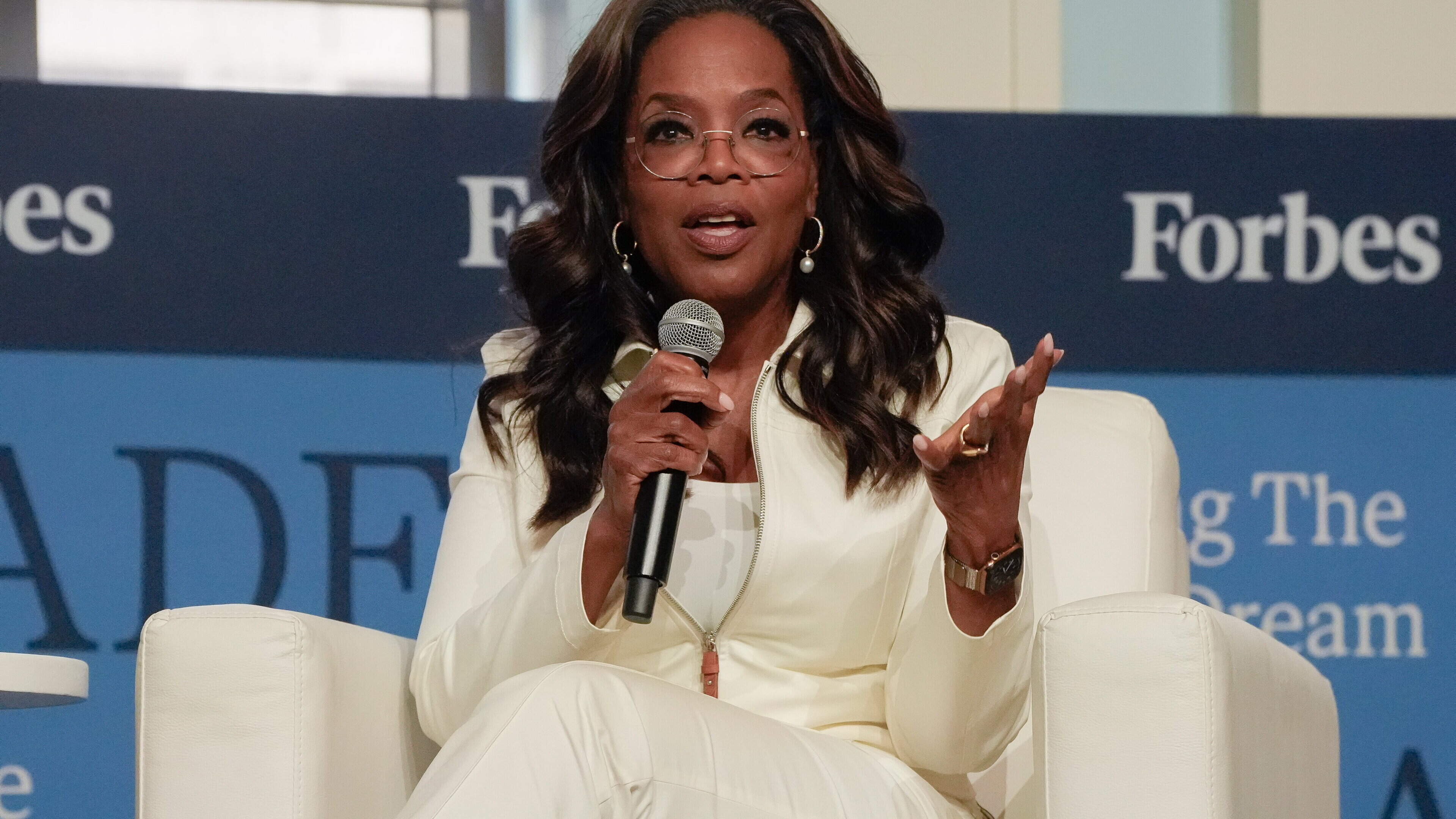 Dónal Lynch: Oprah is coming! Freaking out levels should be set  between getting the house ready for the stations and Limerick before the Ryder Cup