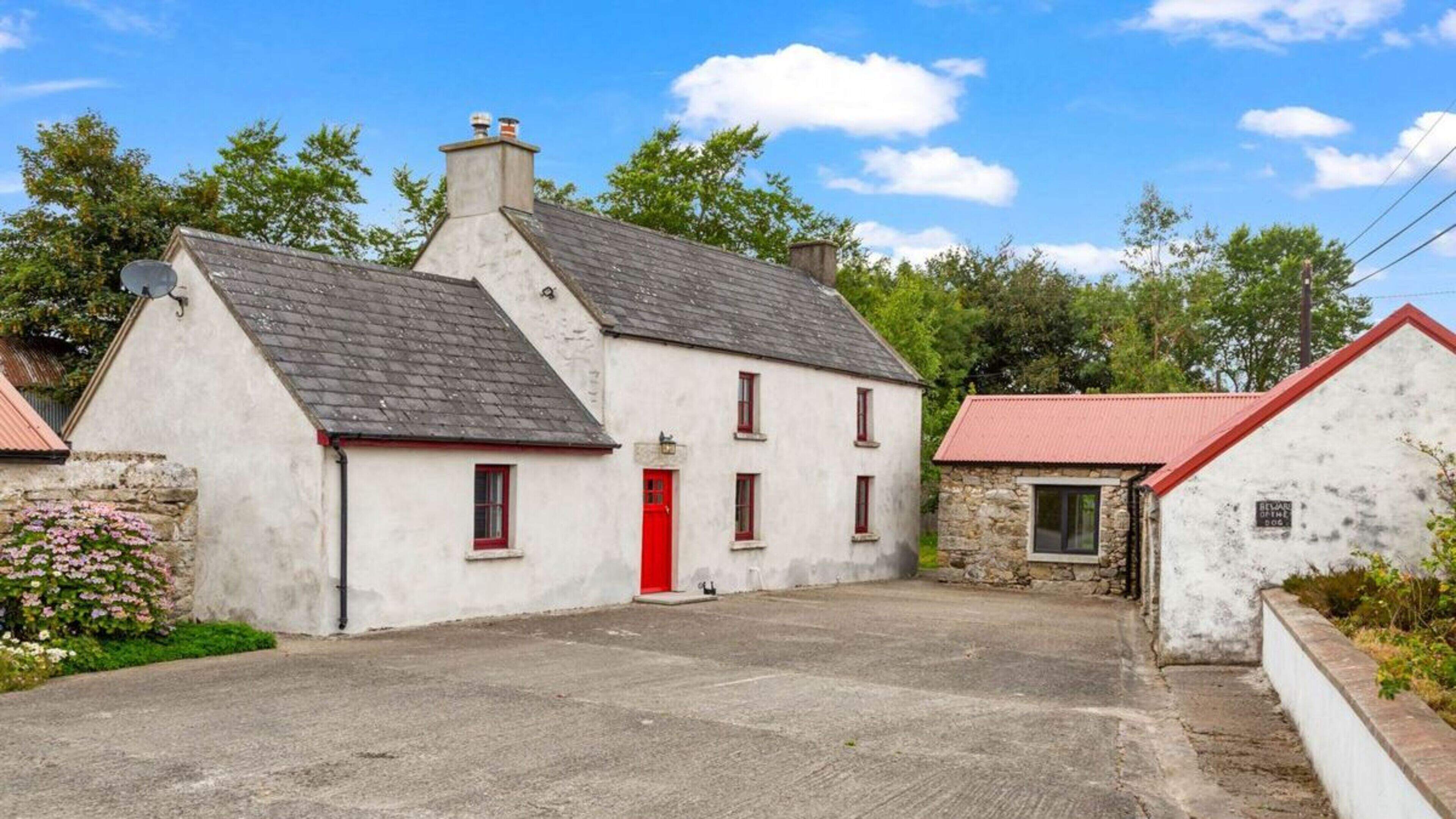 See inside traditional Wicklow farmhouse on the market for €300,000 