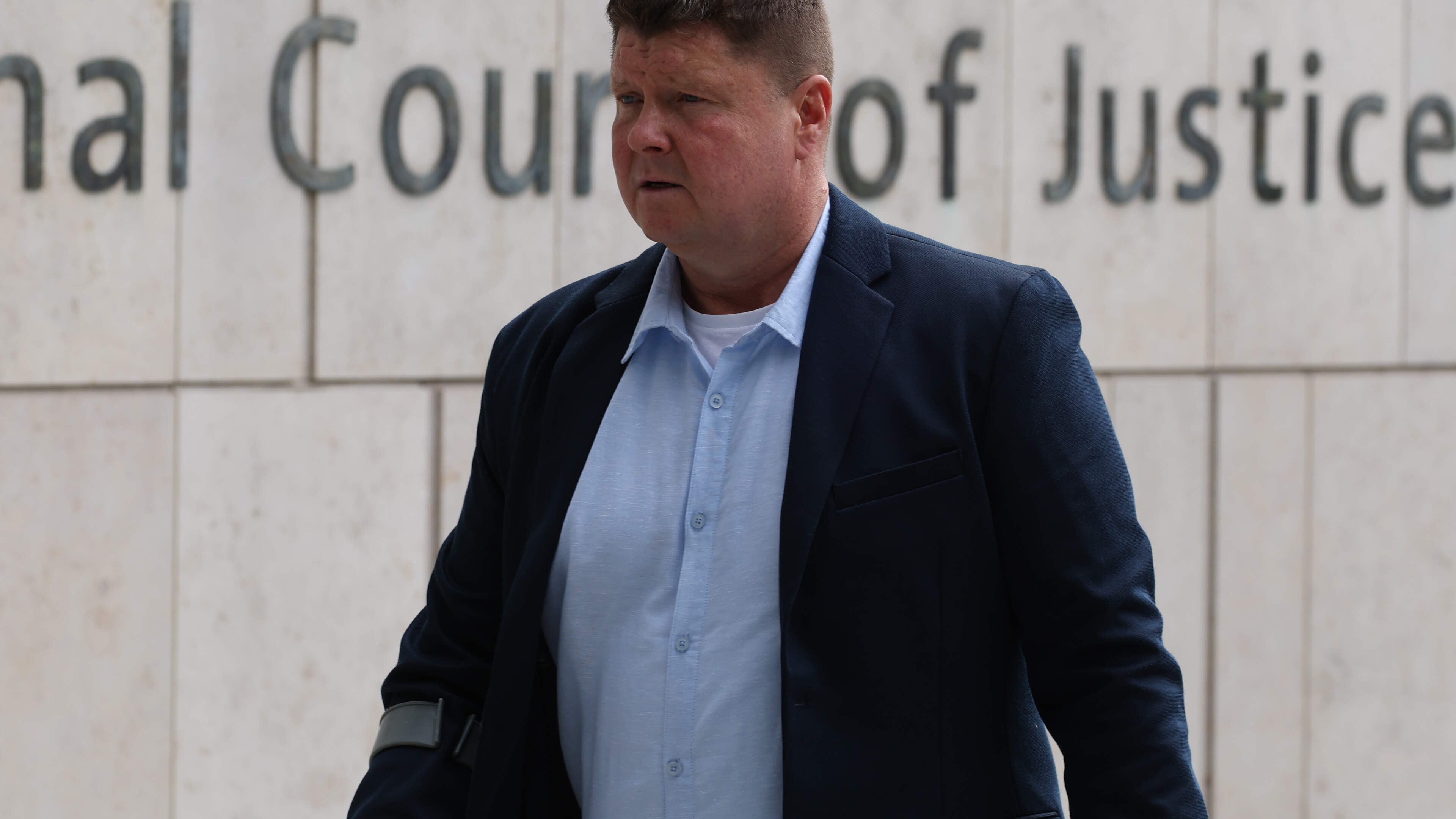 Intoxicated Ryanair passenger called mum and girl (9) names 