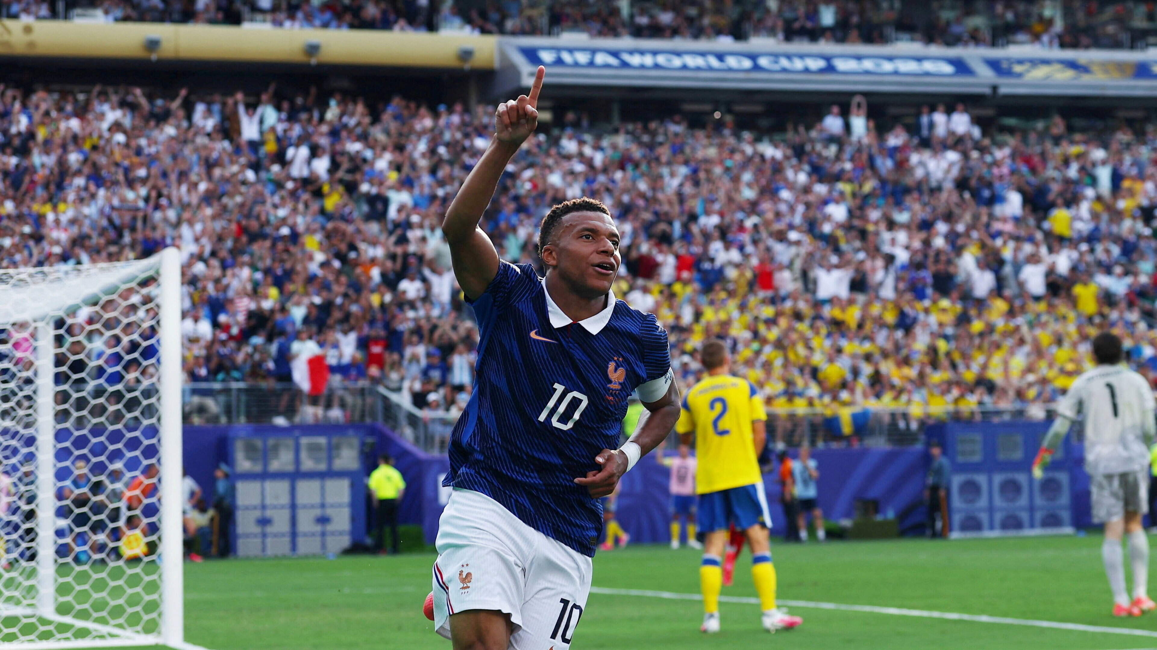 Seán O’Connor: Kylian Mbappe’s talent, pace and movement make him look almost superhuman like Messi