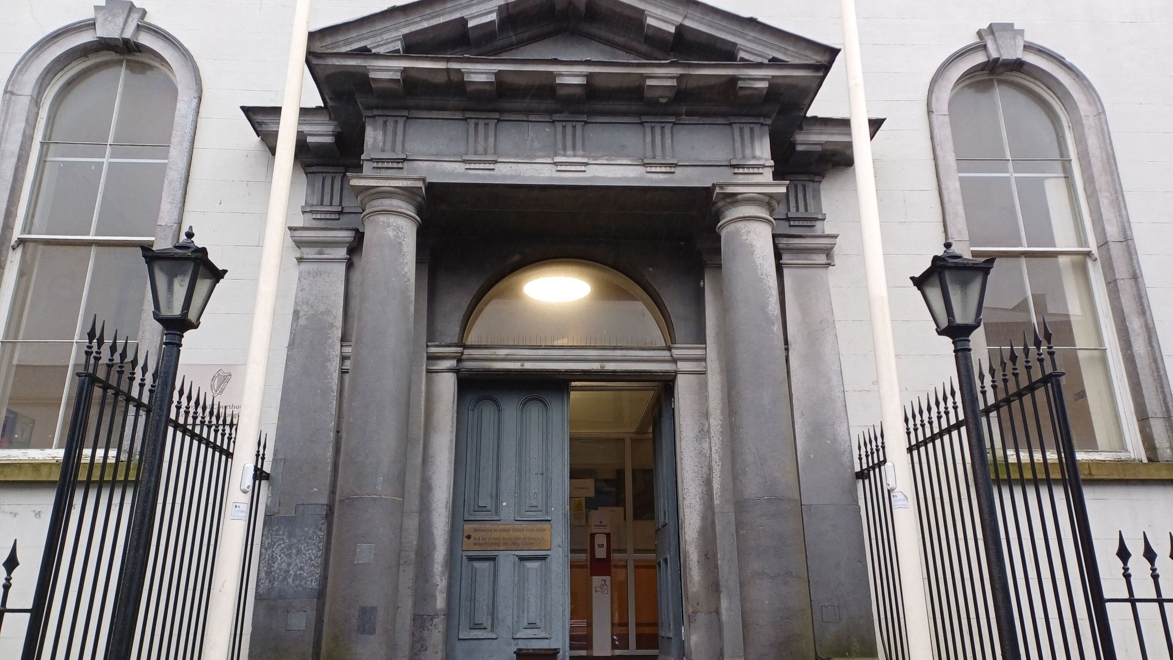 Building surveyor walks free from court after sexually assaulting woman in her home