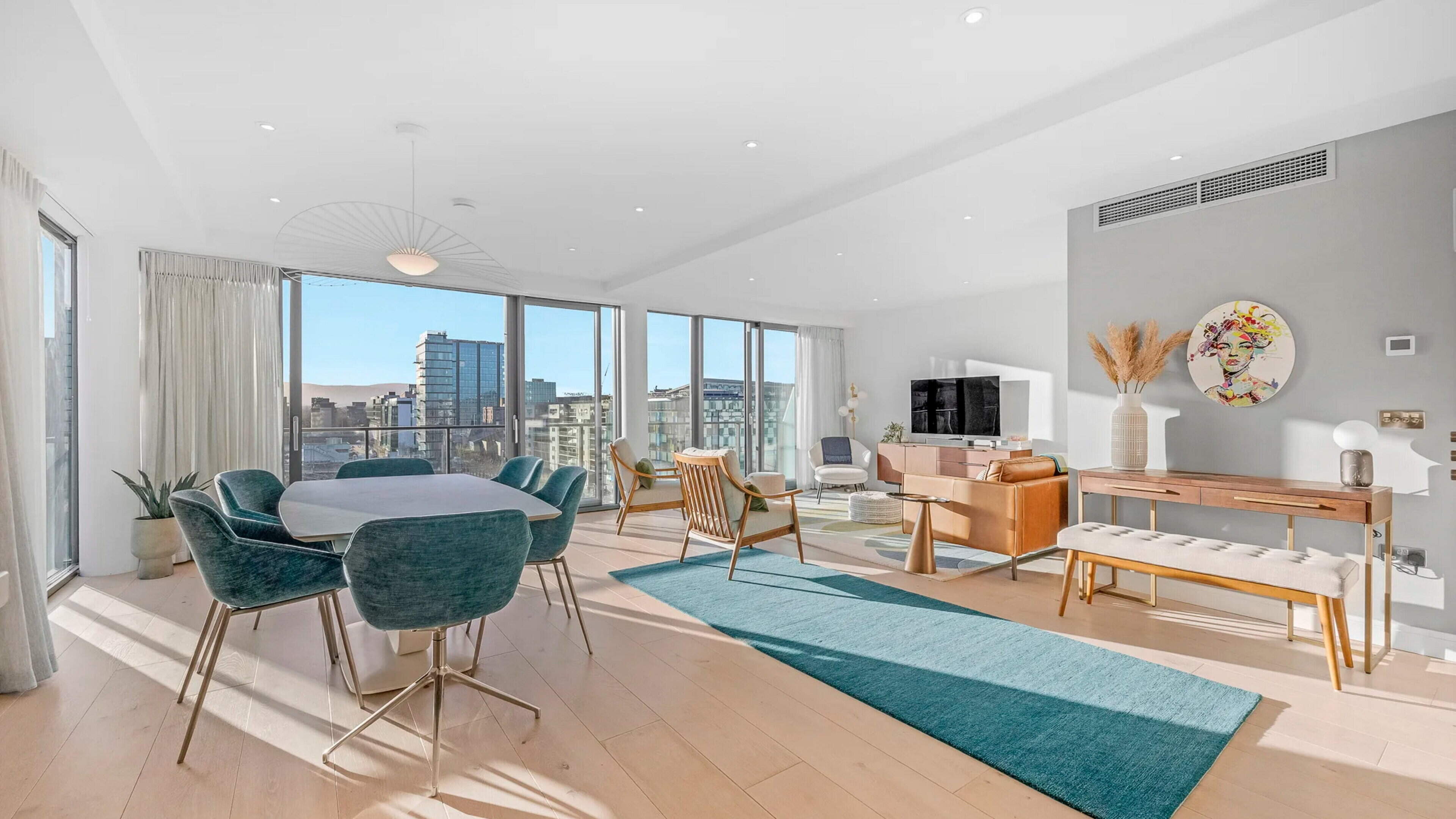 Three-way bidding war pushes price of luxury penthouse up 46pc to €2m