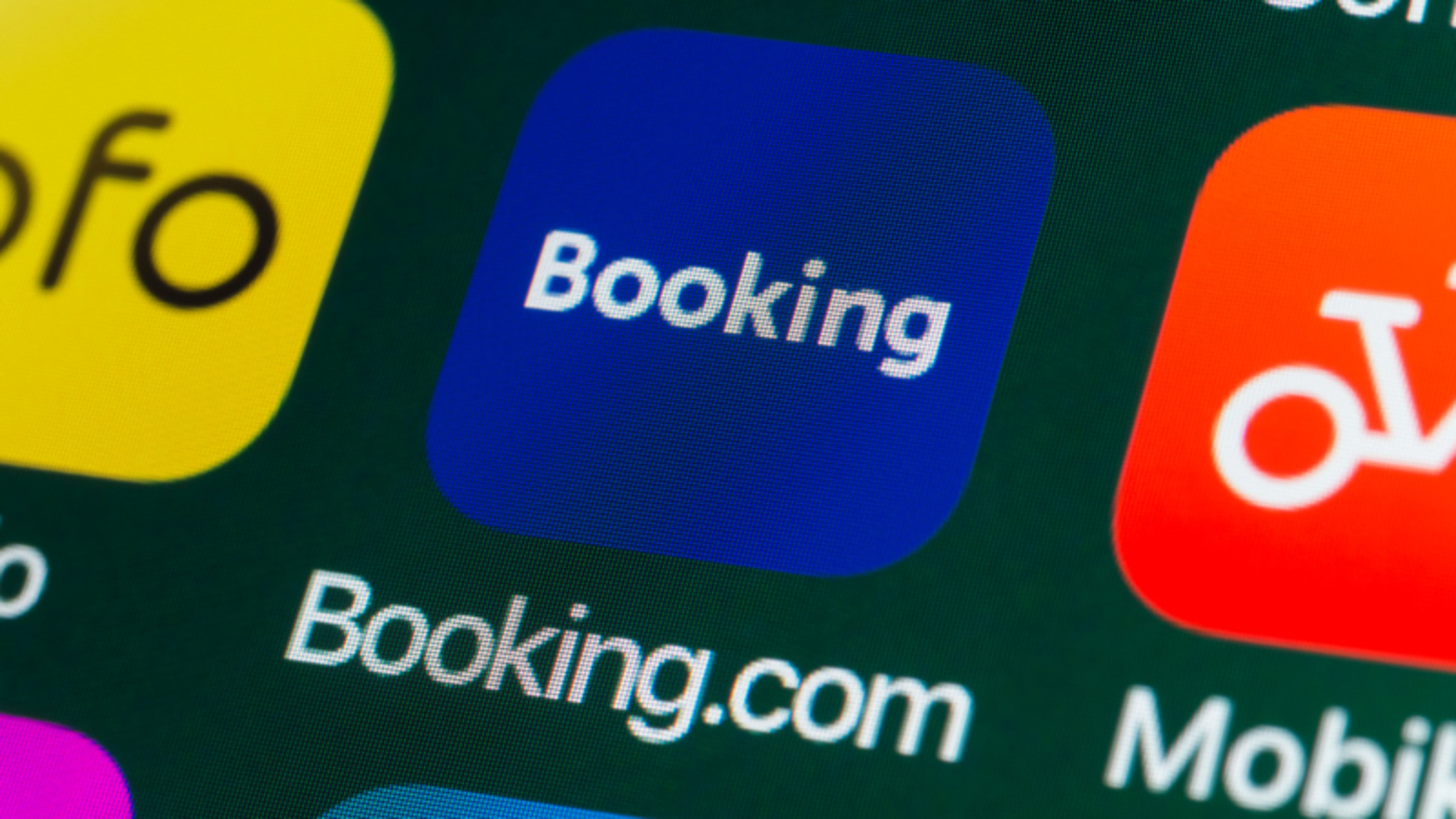 ‘How are they getting this information?’ – Irish holidaymakers targeted by sophisticated Booking.com scam