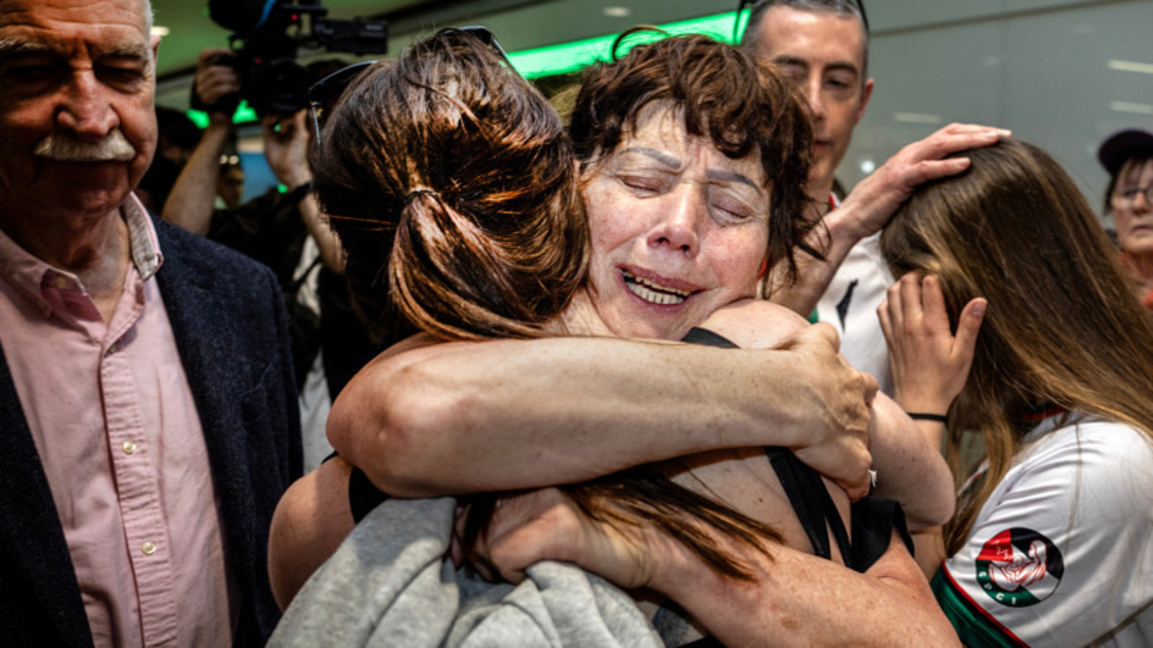 “I have never felt so frightened in my life’ - Irish citizens detained by Israel arrive home to cheers in Dublin Airport