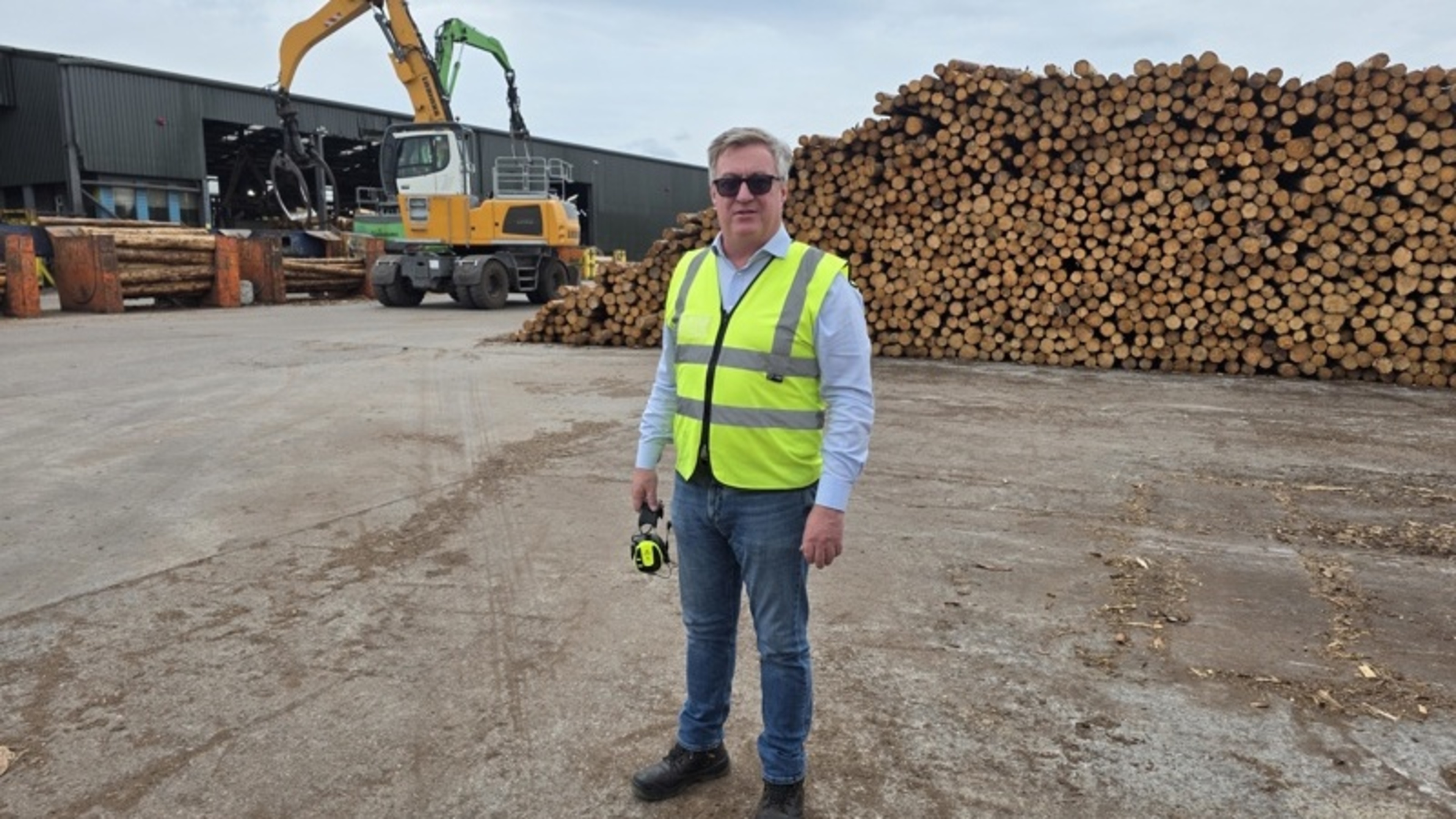He came, he saw, he conquered – Sheeran timber Group chief declines all offers as his pallet empire booms