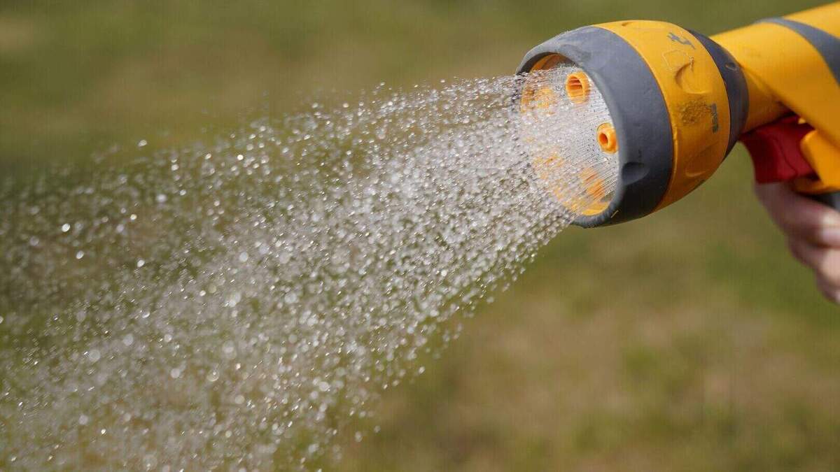 Uisce Éireann lifts hosepipe ban two weeks earlier than planned