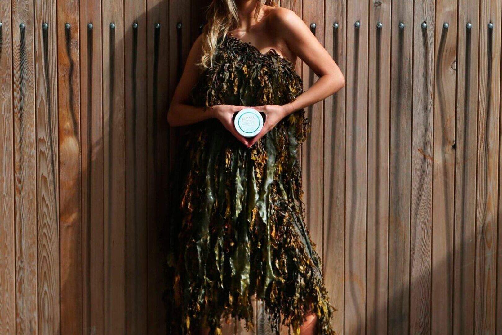 PICTURE: This dress is made entirely of seaweed - and looks pretty good |  Irish Independent