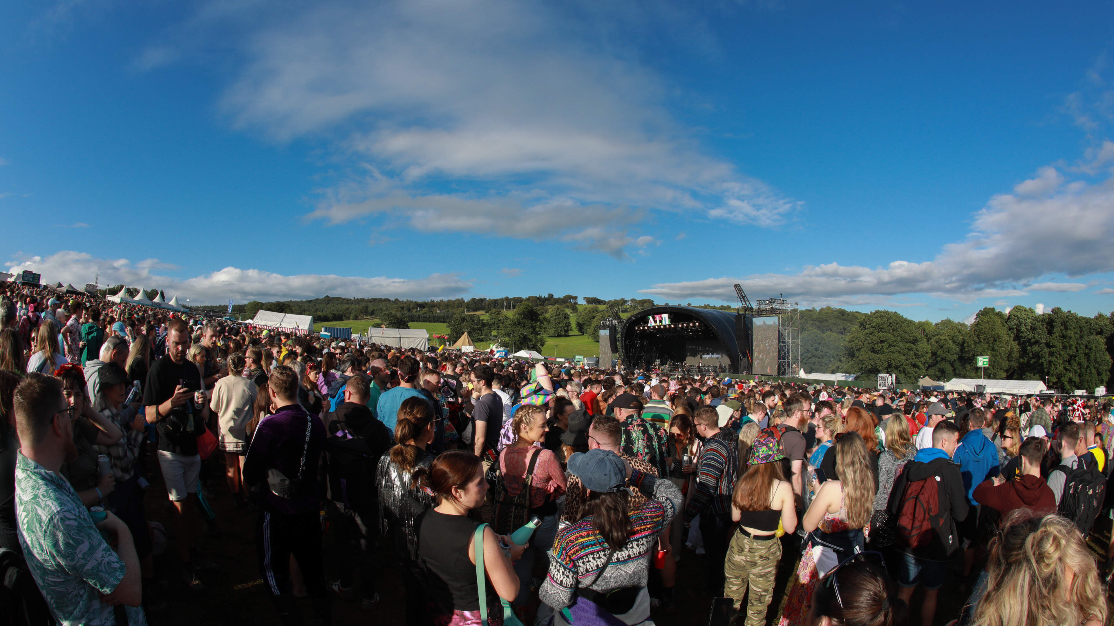 Festival crowds to enjoy 23C weather as bank holiday weekend set to start sunny before rain moves in from Sunday