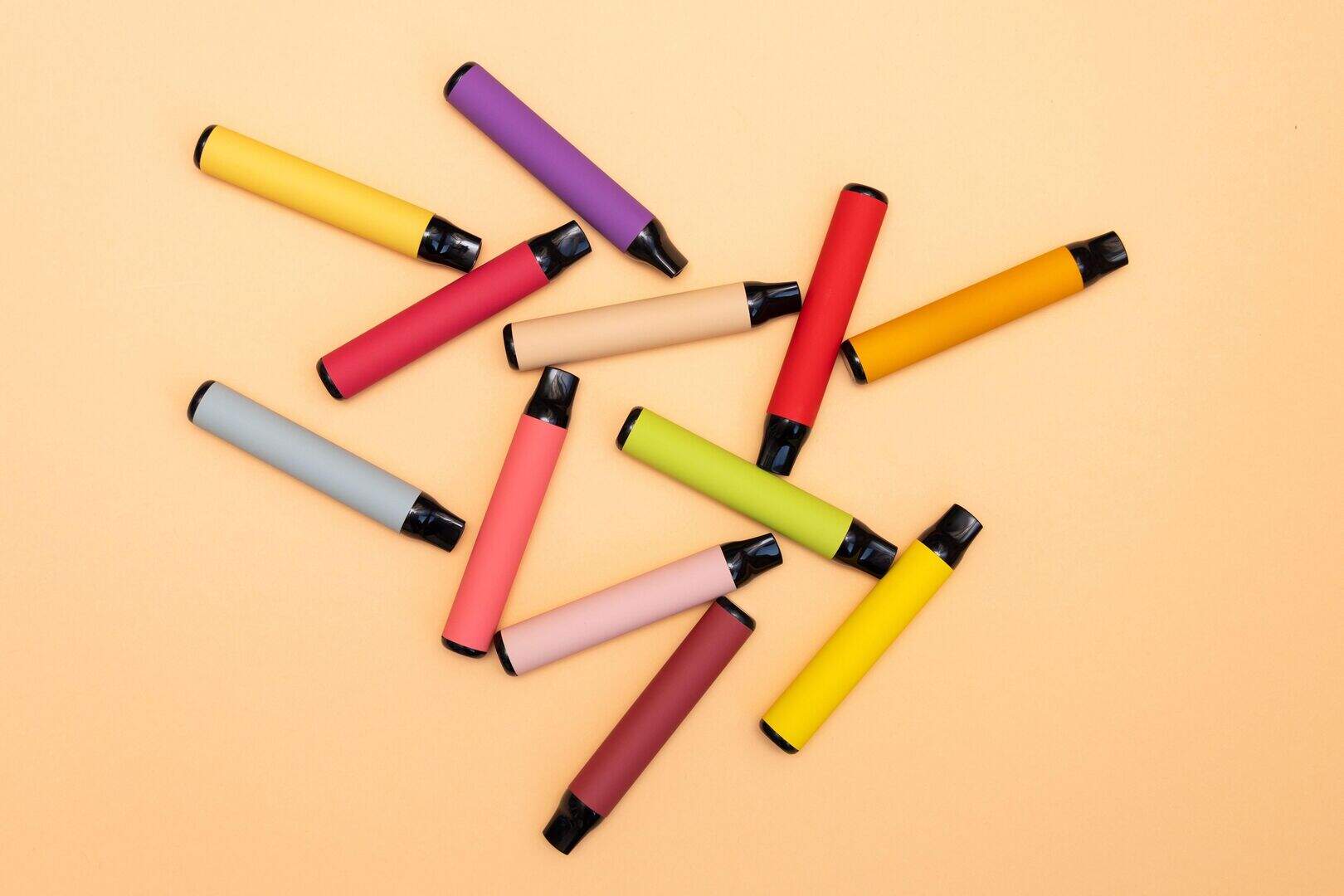 Vaping in Ireland: Government under pressure to ban the sale of disposable  vapes outright after banning them for children