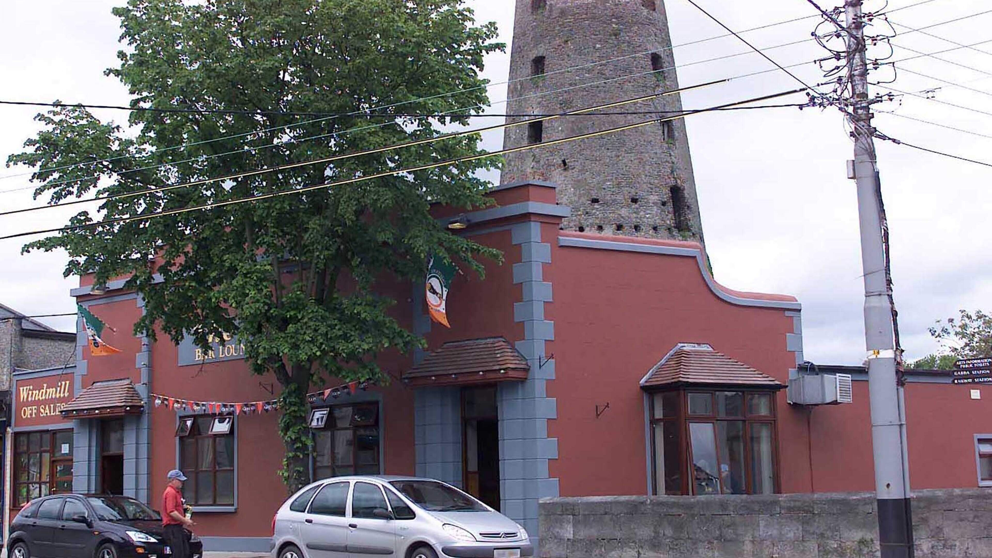 Landmark Louth pub  with links to War of Independence to be turned into apartments