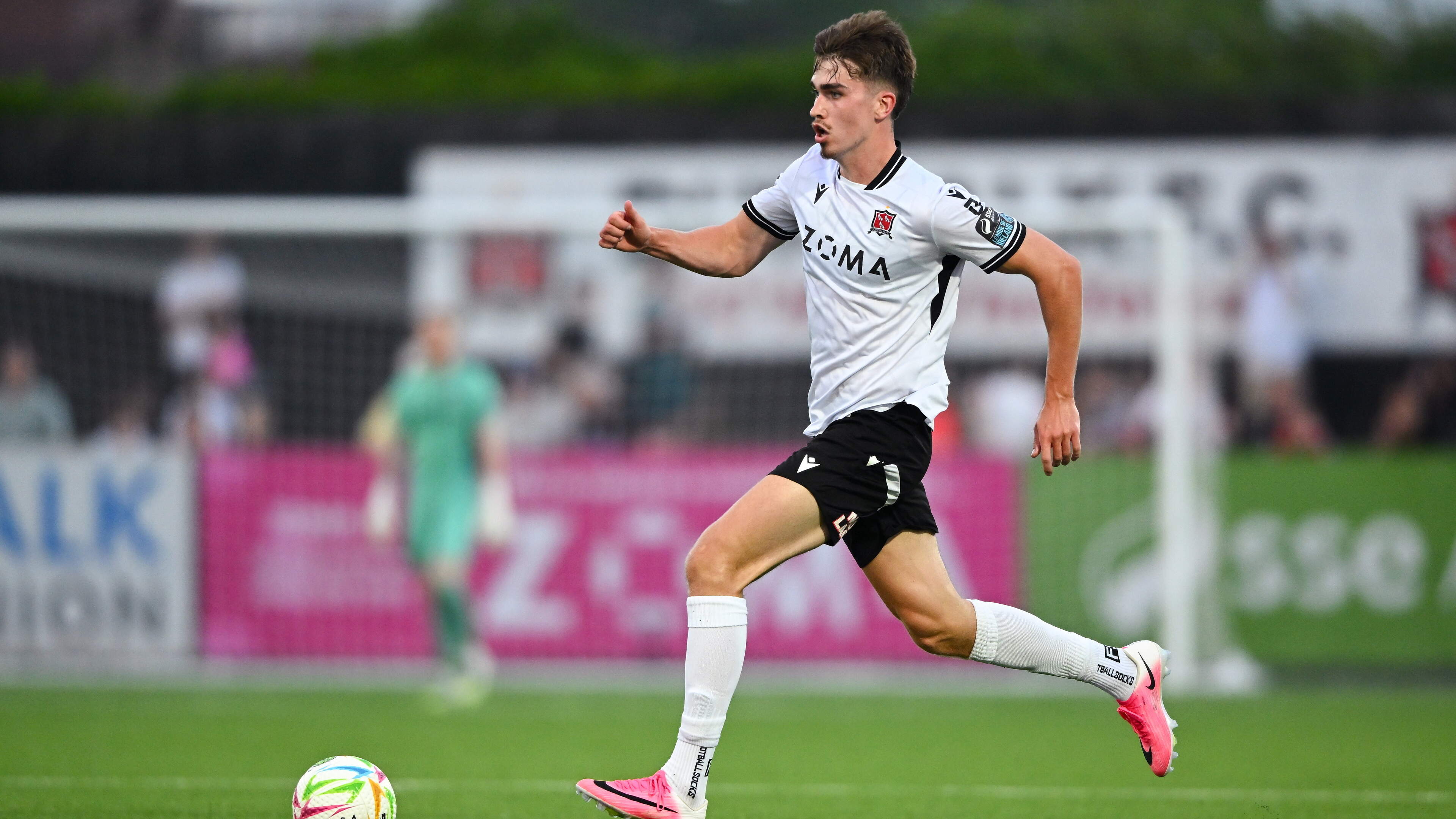 League of Ireland transfer latest: Eoin Kenny plays last game for Dundalk ahead of move to Portsmouth