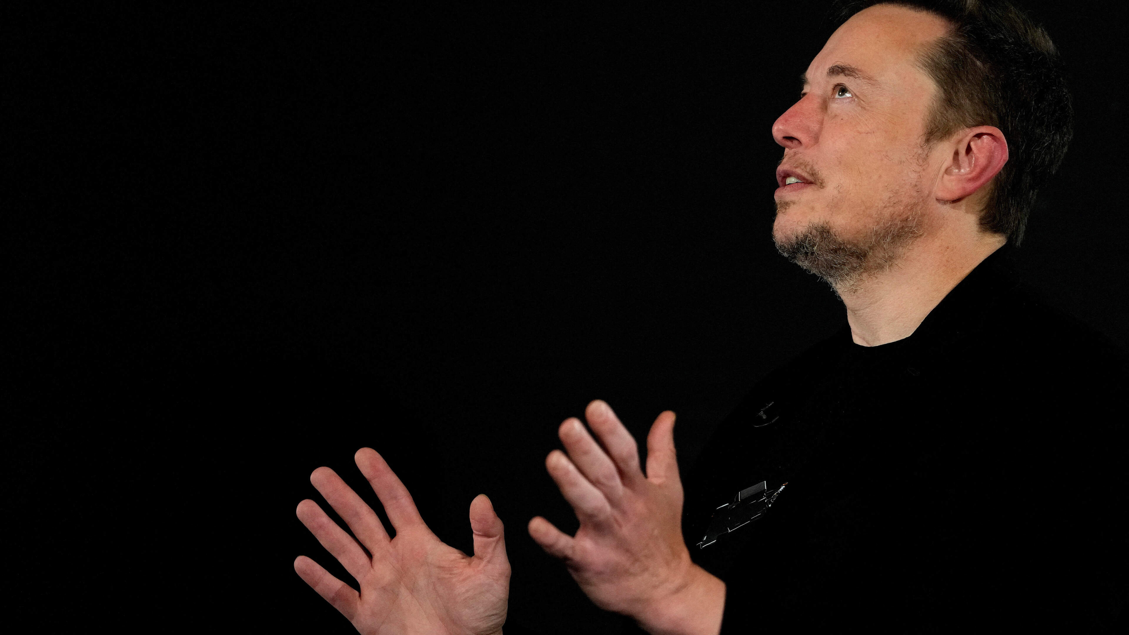 SpaceX to overtake Amazon as valuation soars for a third day