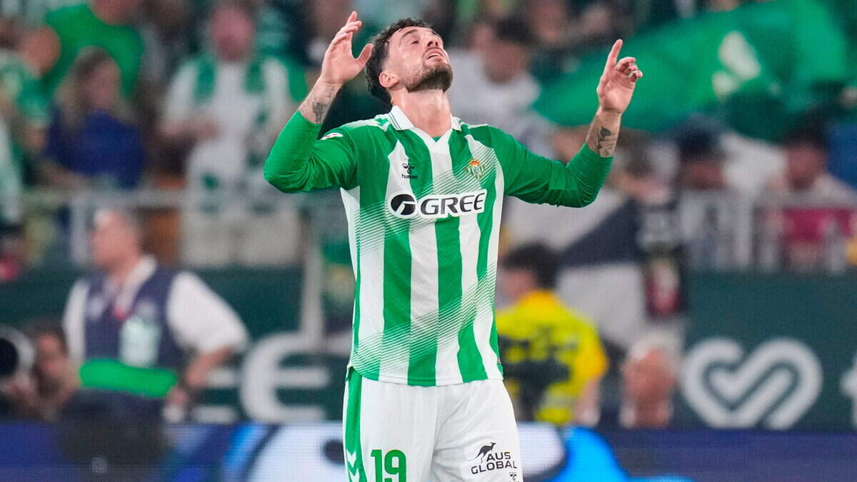 ‘We love Ireland. We didn’t expect this huge reaction. It’s amazing’ — Troy Parrott jersey sales rocket at Real Betis