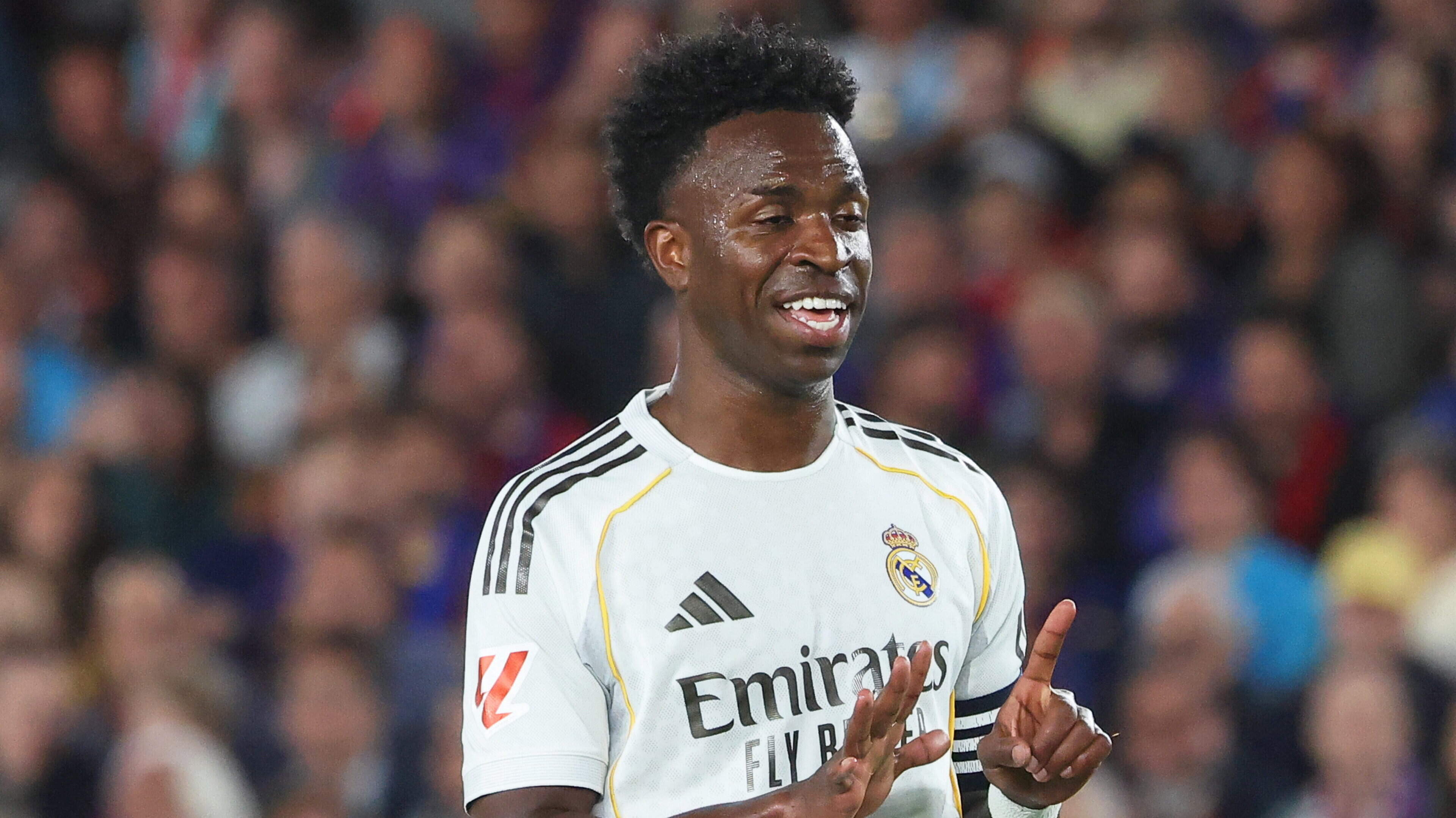 Arsenal hopes dashed as Vinicius Junior ends transfer speculation by signing new Real Madrid contract