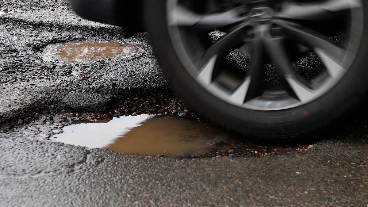 Pothole repairs on Louth roads creating a 'patchwork quilt' warns councillor