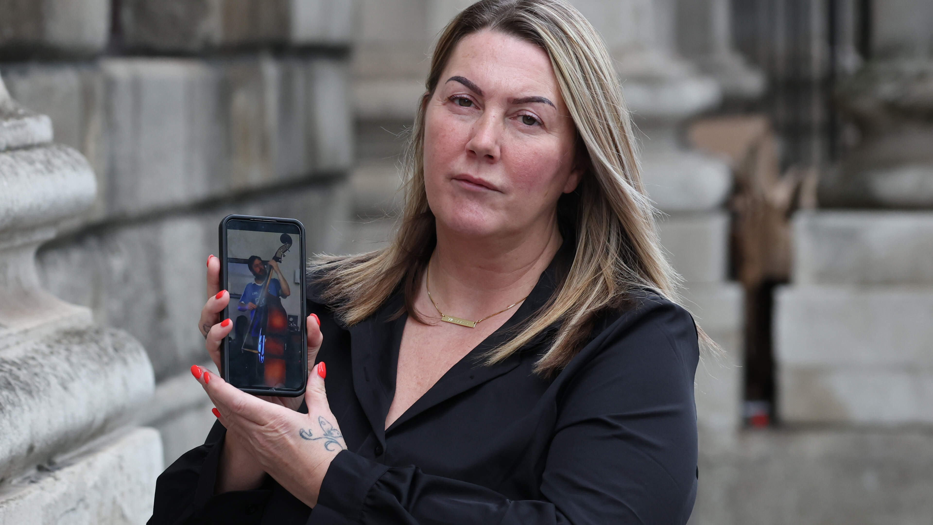 Woman settles action over suicide of husband day after disch