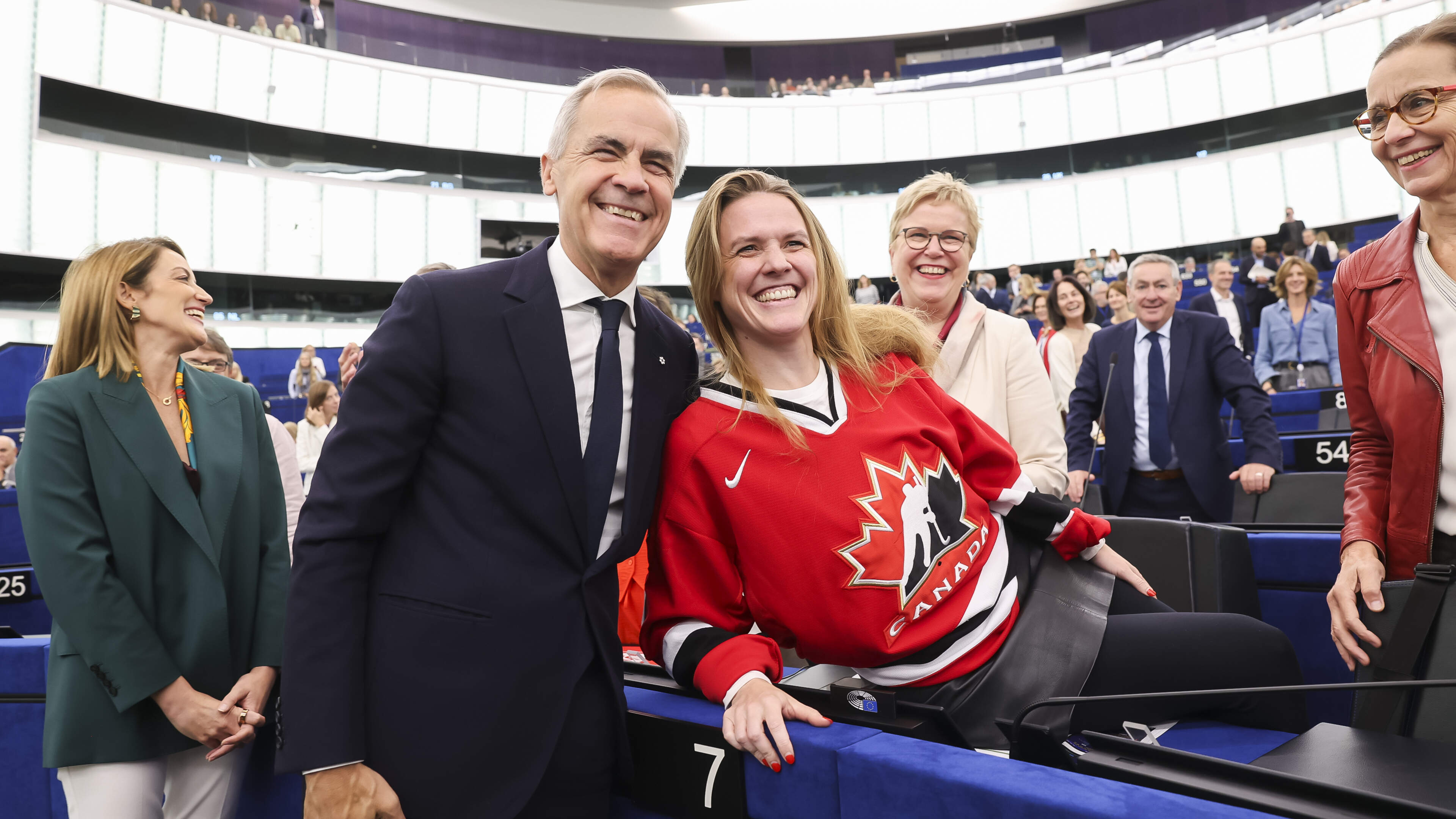 ‘No zero-sum deals’ – Canada offers EU energy and minerals access, and wants in on Erasmus student exchange