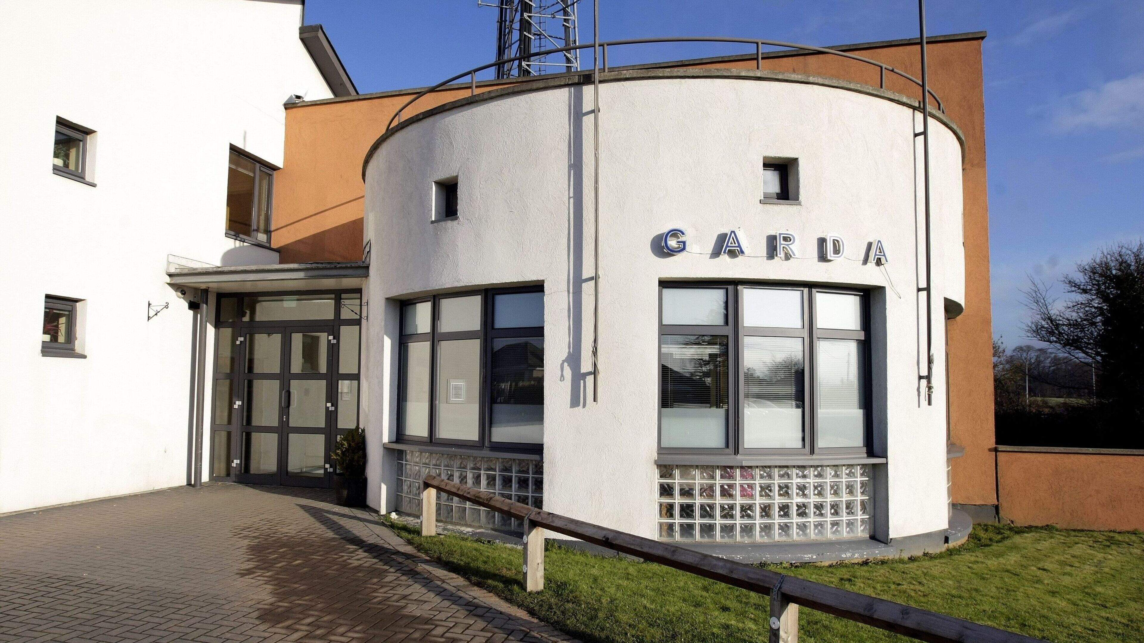 Two men arrested in Blanchardstown as gardaí seize semi-auto firearm and drugs