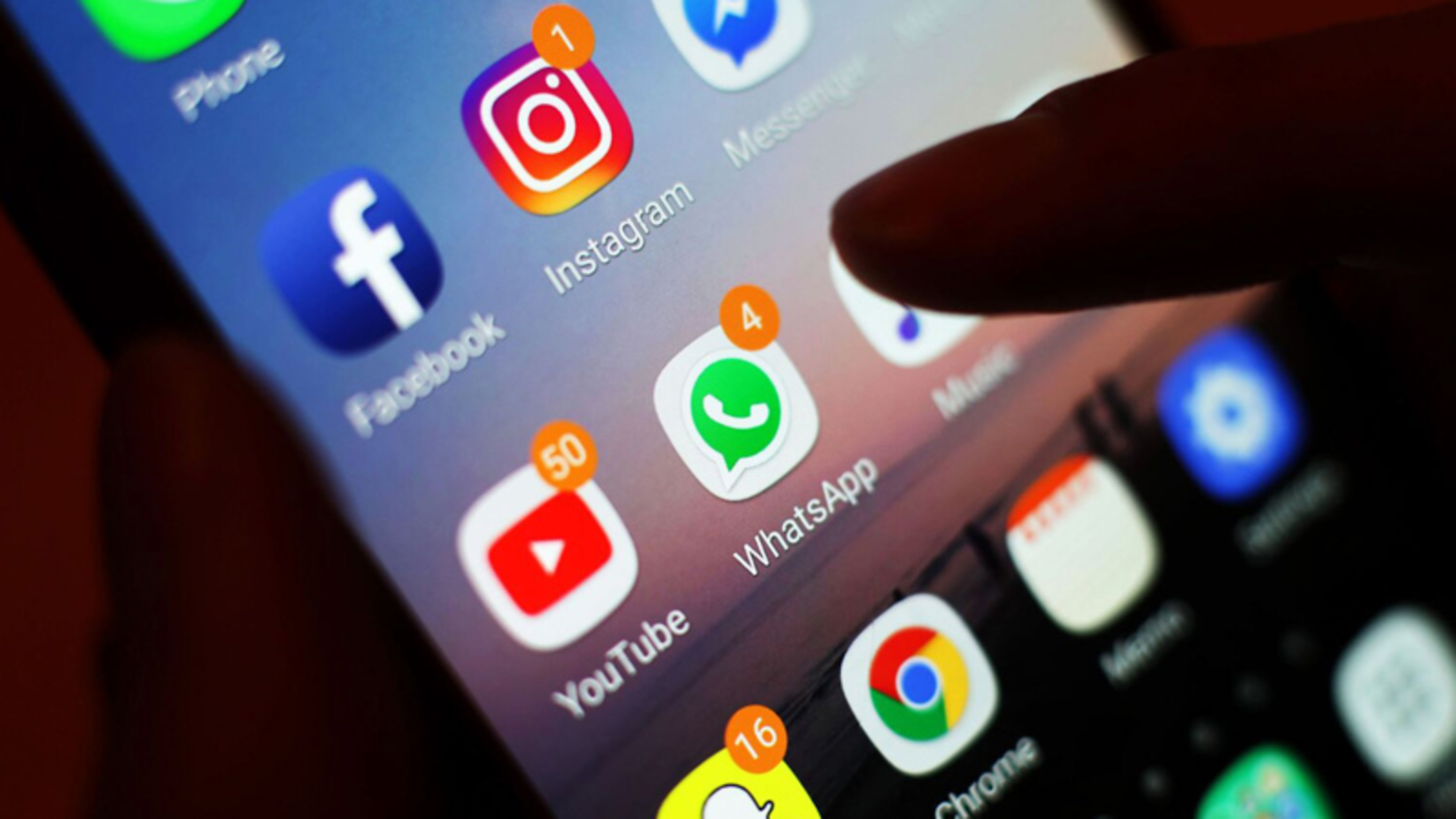 TDs and ministers install cameras and panic buttons in offices amid rise in harassment – including death threats