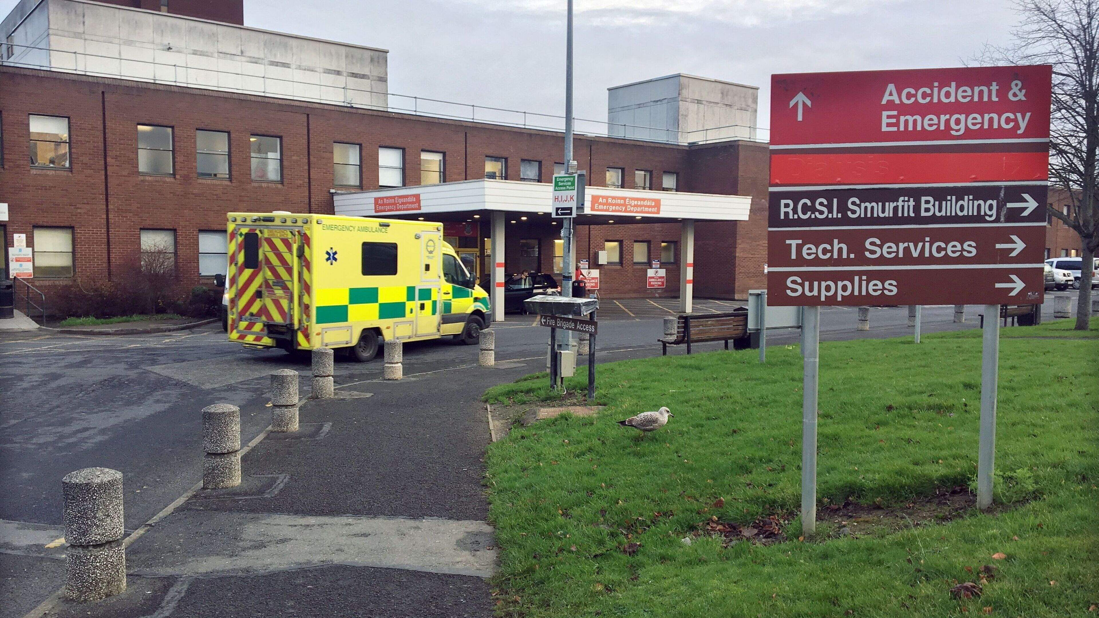 Beaumont Hospital paid €6.2m without tender to staff‑linked private firm, Dáil committee is told