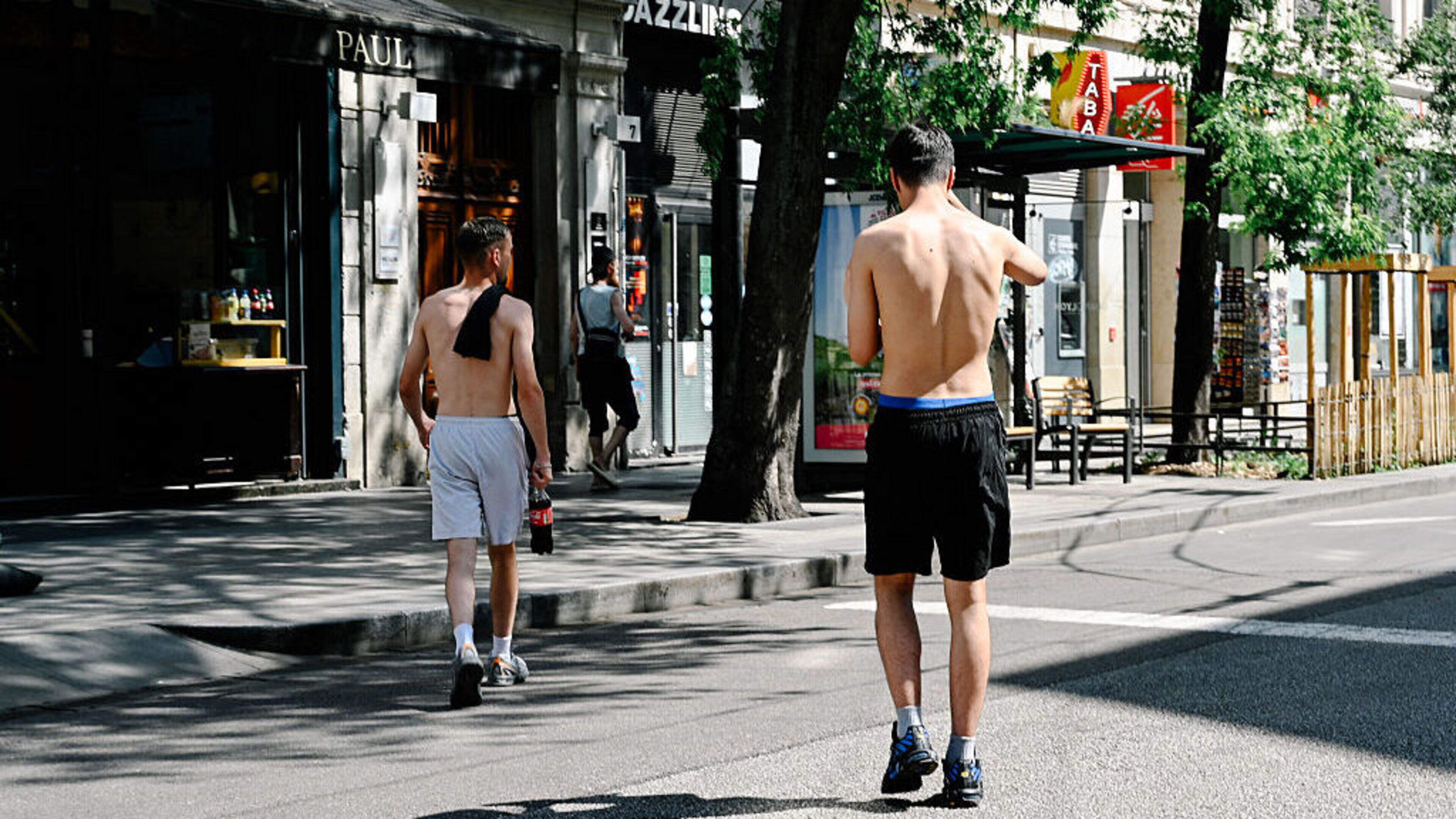 Kathy Donaghy: Decency doesn't have to dip just because the temperature rises