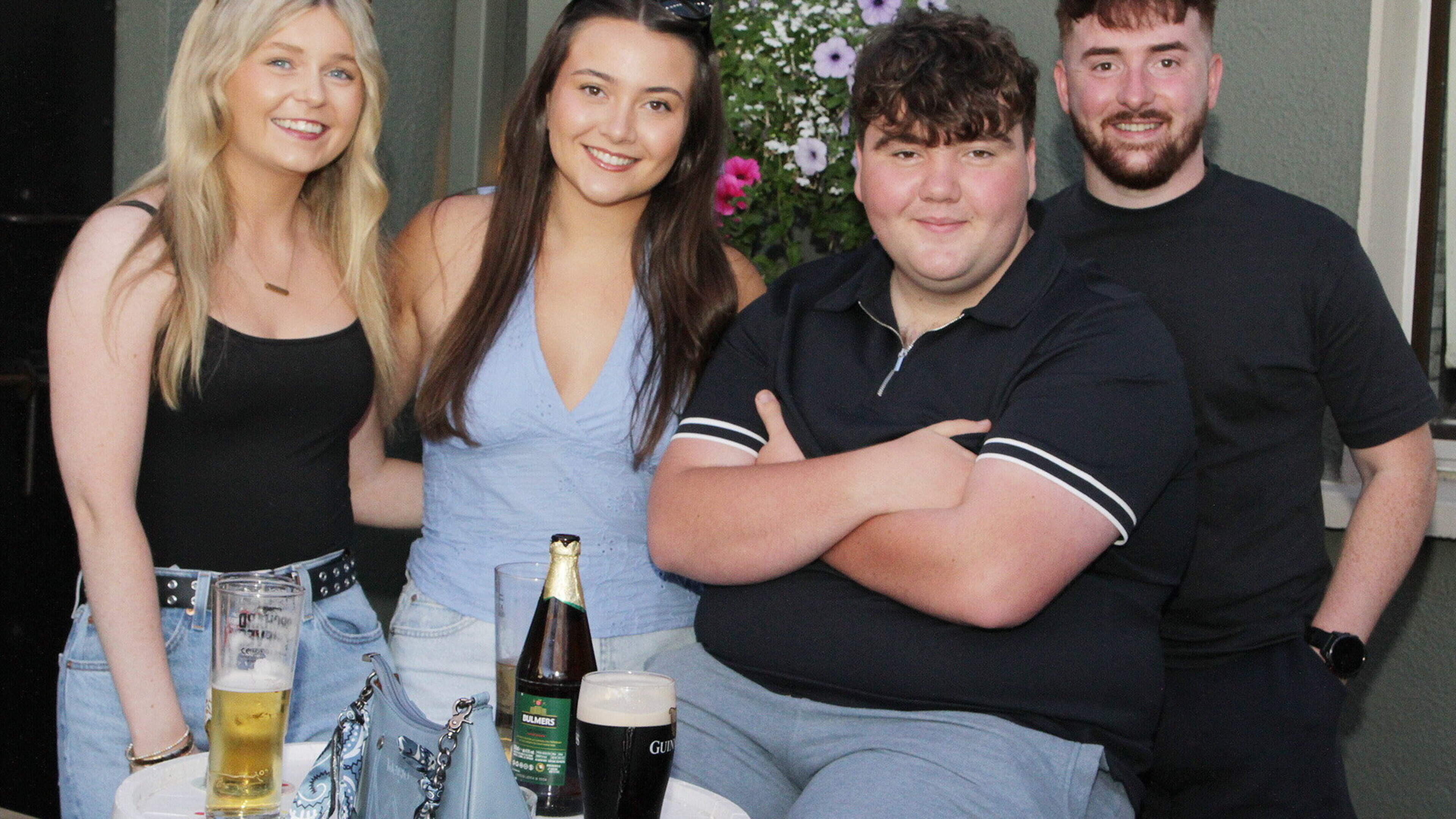 See all the photos of the Ballindaggin Barbecue