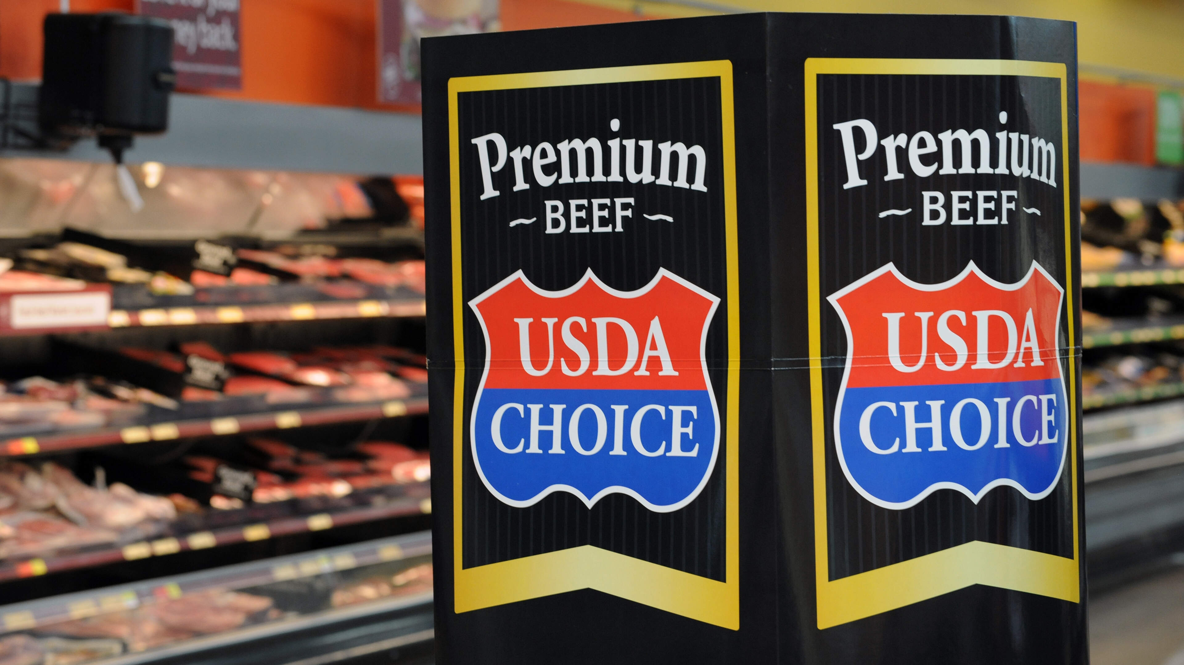 US beef has never been pricier — and meatpackers are suffering