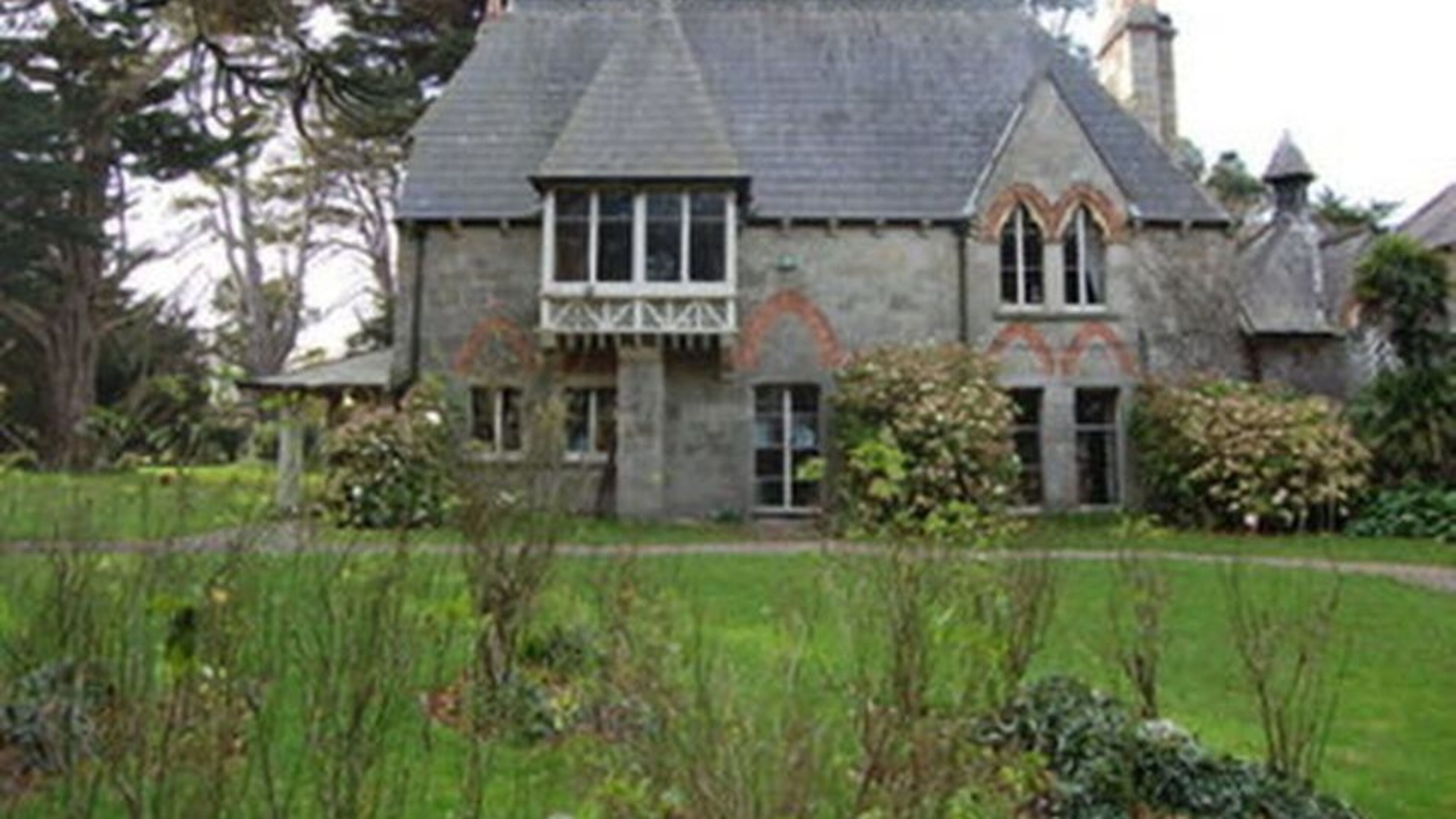 Owners of historical south Dublin house lodge refused homeless hub now plan padel courts 