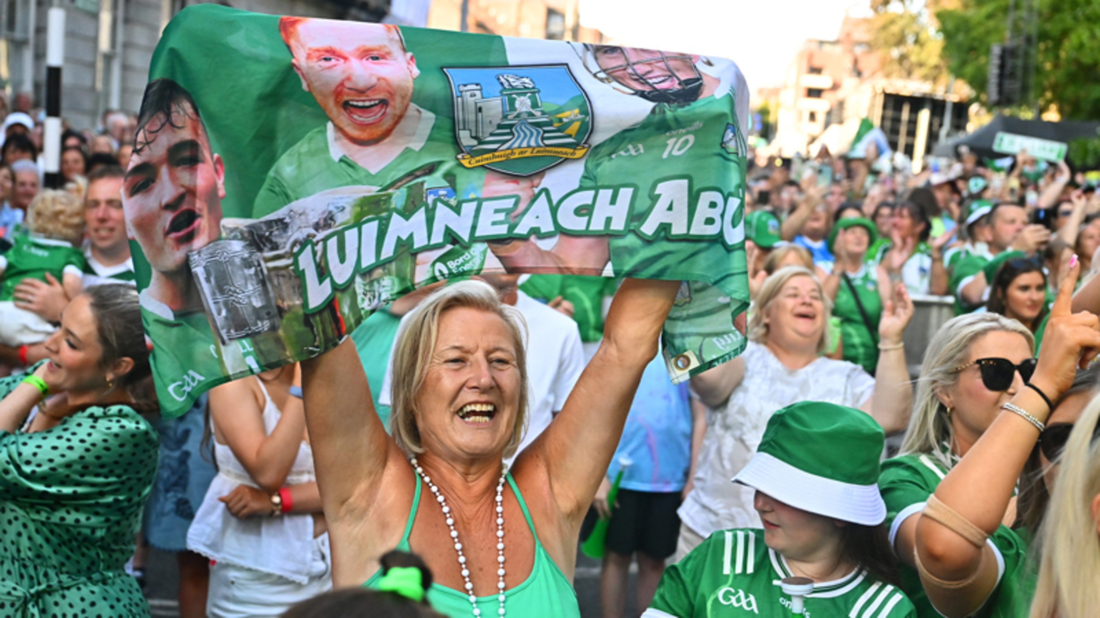 ‘I felt such relief yesterday’ – Limerick fans pack streets to welcome heroes home with Liam MacCarthy Cup
