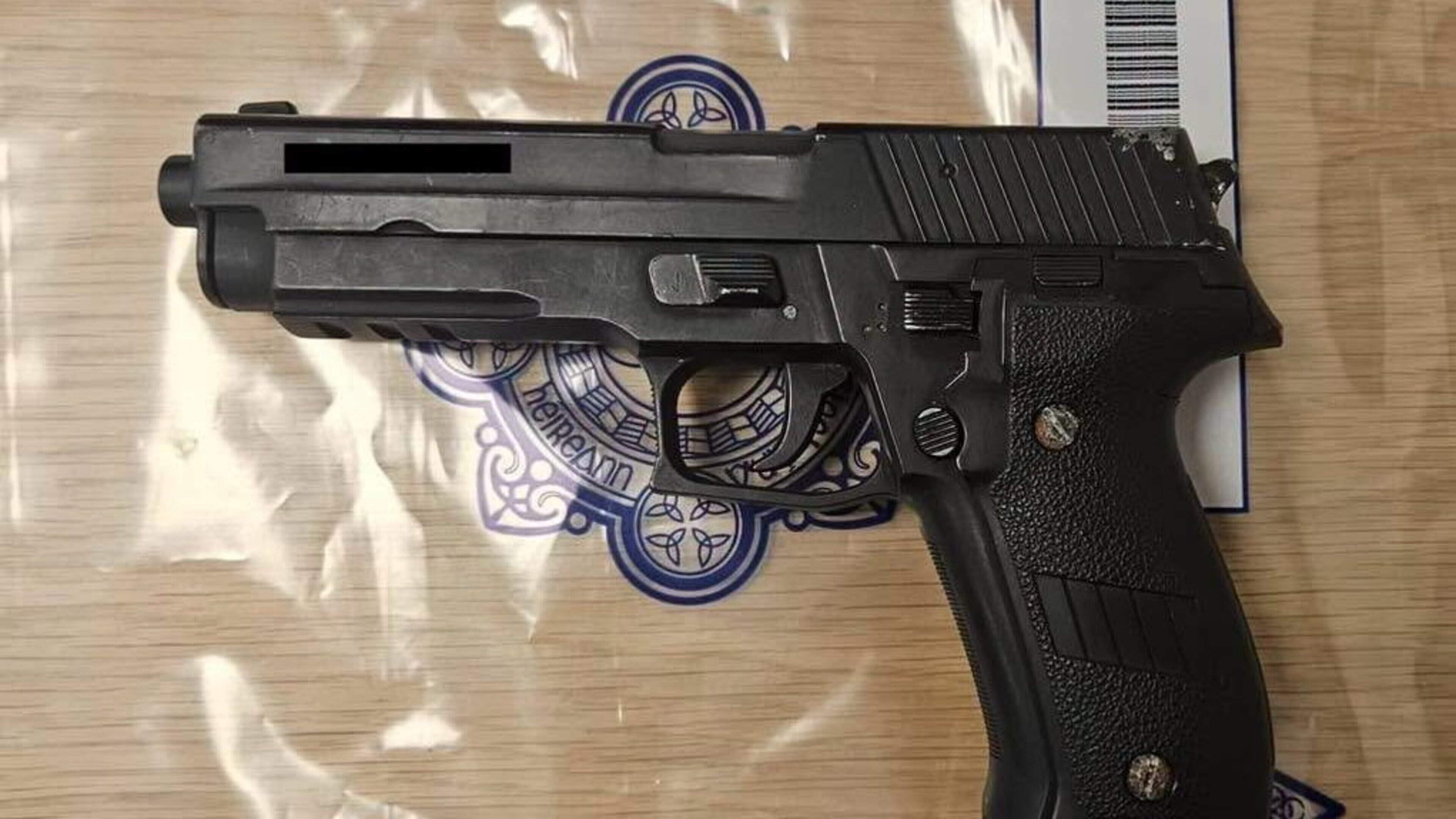 Wexford gardaí seize imitation firearm, hatchet and screwdrivers after pursuit of stolen car