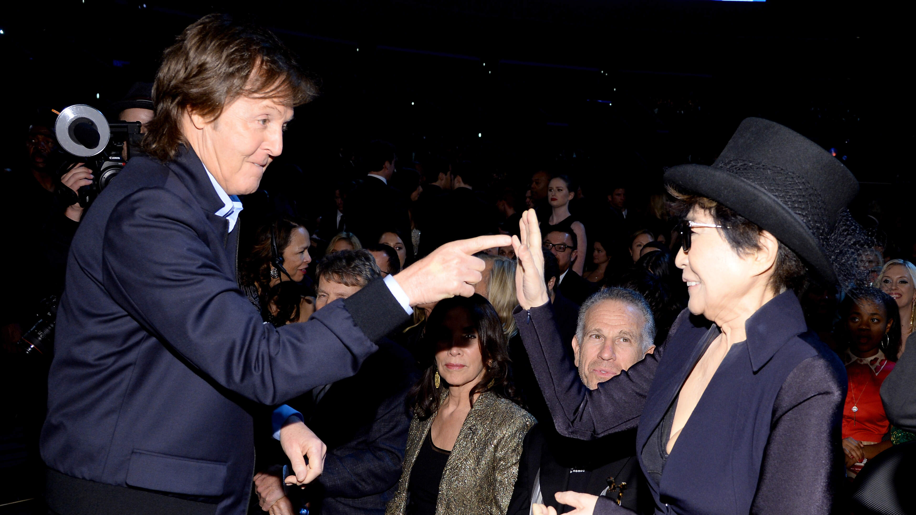 ‘I think Yoko was in love with Paul first’ – Beatles biographer Hunter Davies teases before new book published