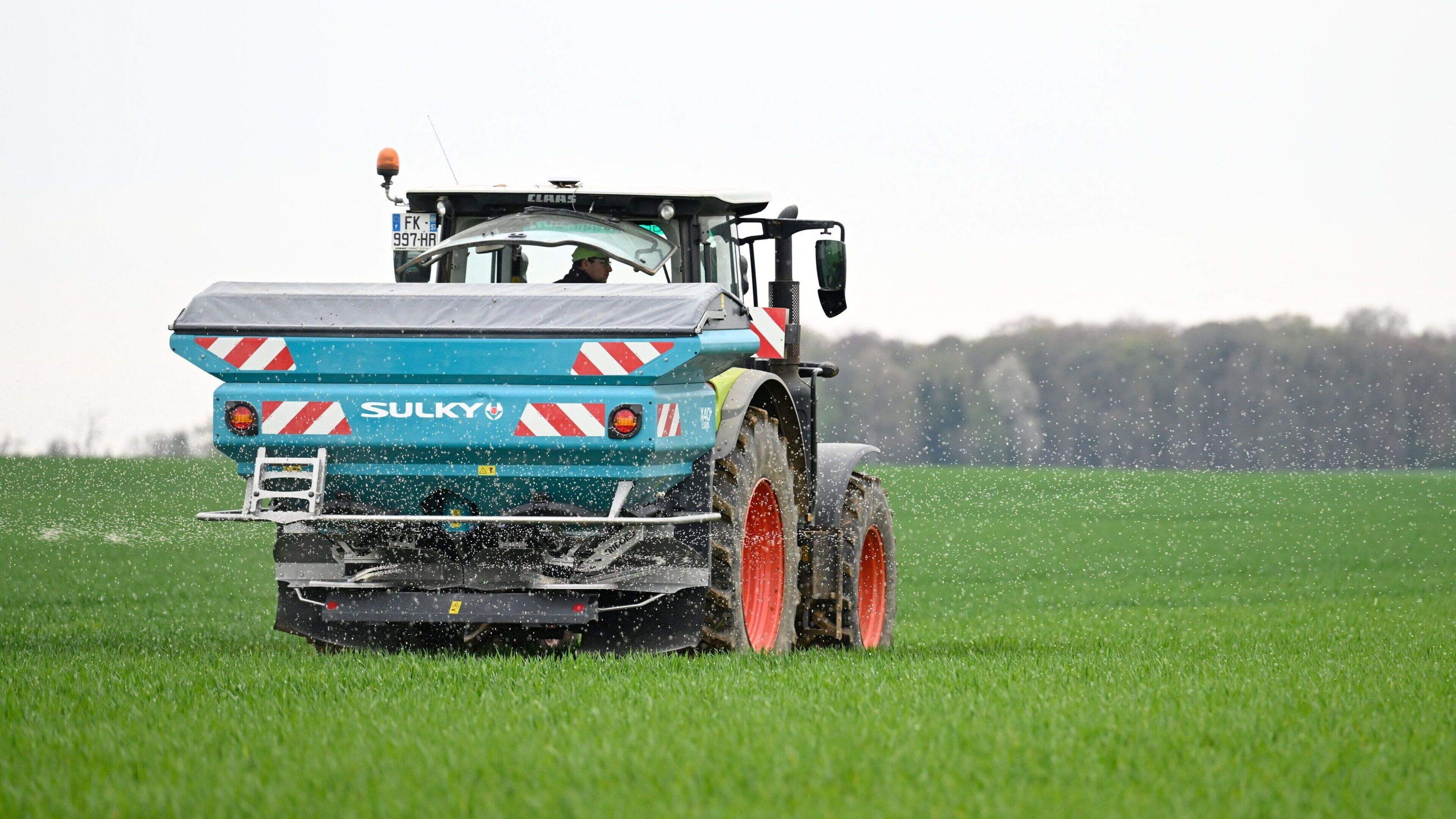 Fertiliser spending up €132m as farm costs climb – CSO