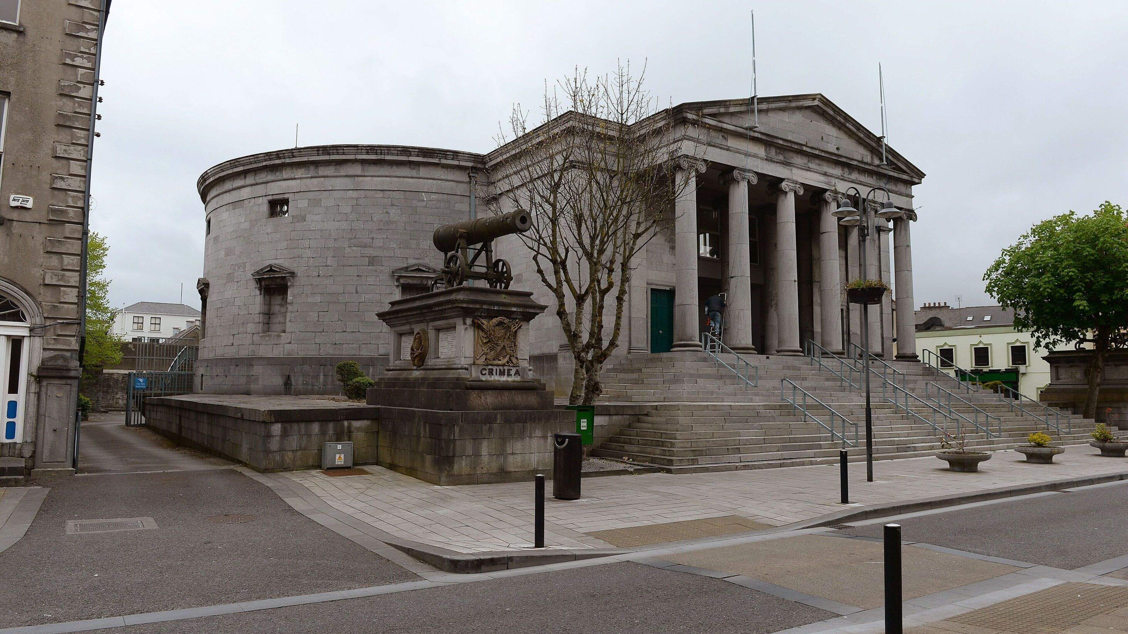 Case against Kerry men accused of ‘throwing petrols bomb at houses’ adjourned