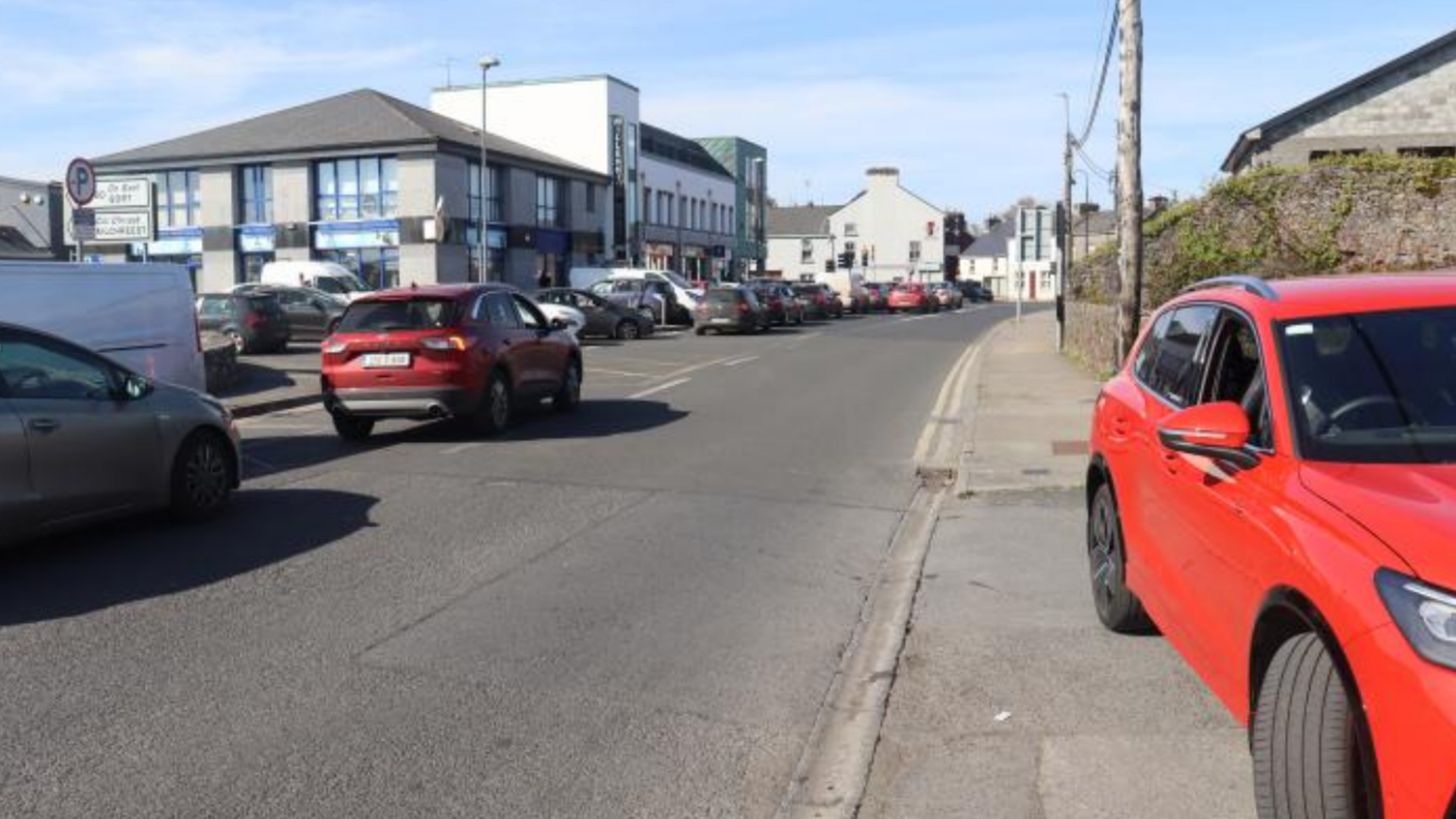 Plans lodged for new sports building in Galway town to include three padel courts