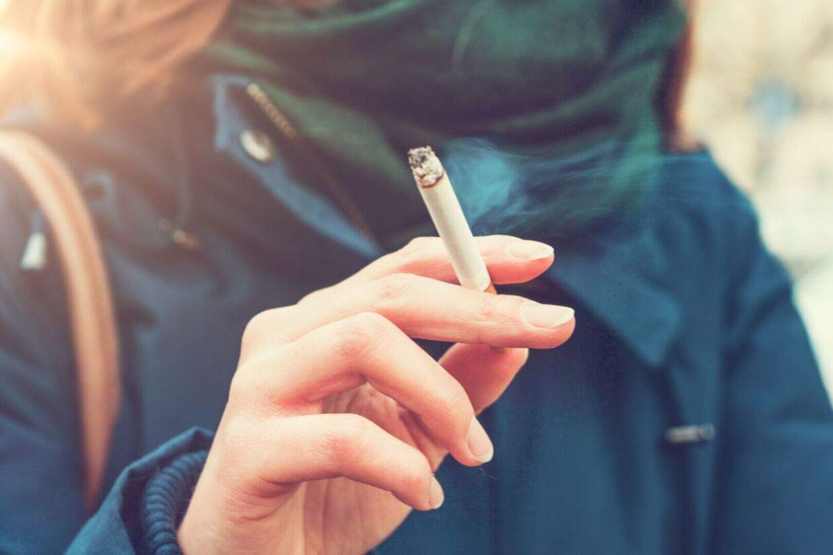 why does jesse look at his cigarettes Noticed something regarding the cigarettes and Roombas while re-watching  Season 4... (Mild Season 5 spoilers) : r/breakingbad