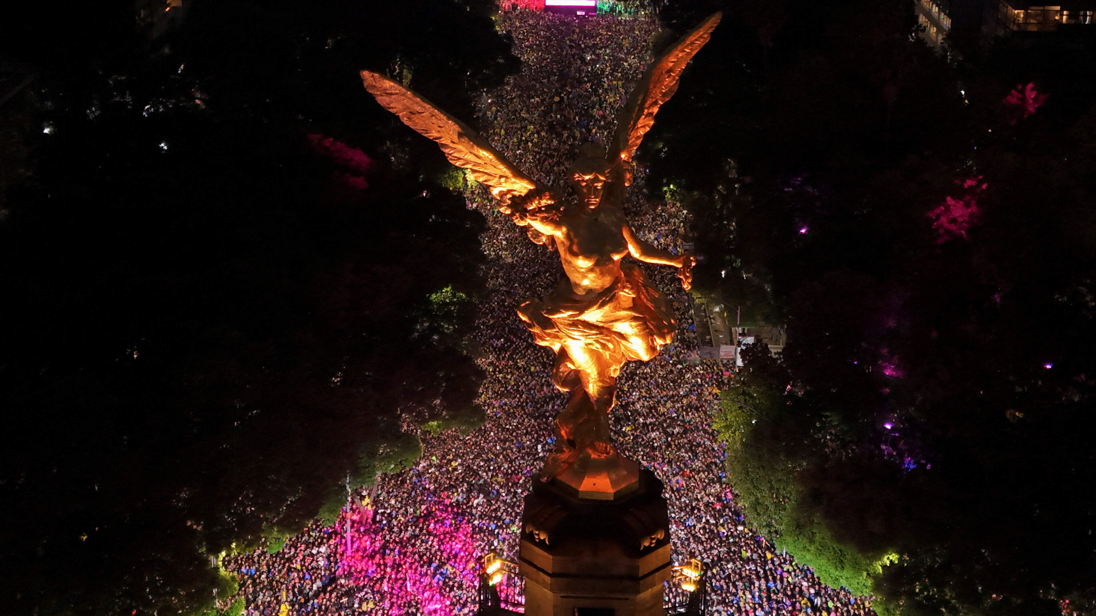 Two people die of suffocation during Mexico World Cup celebrations